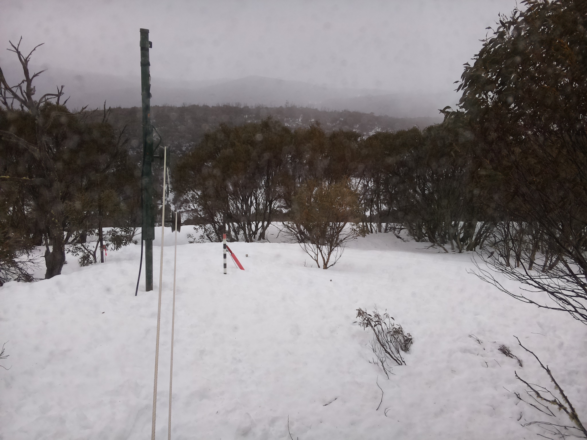 Bogong Web Cam 3:50pm Sunday 7th of September 2025