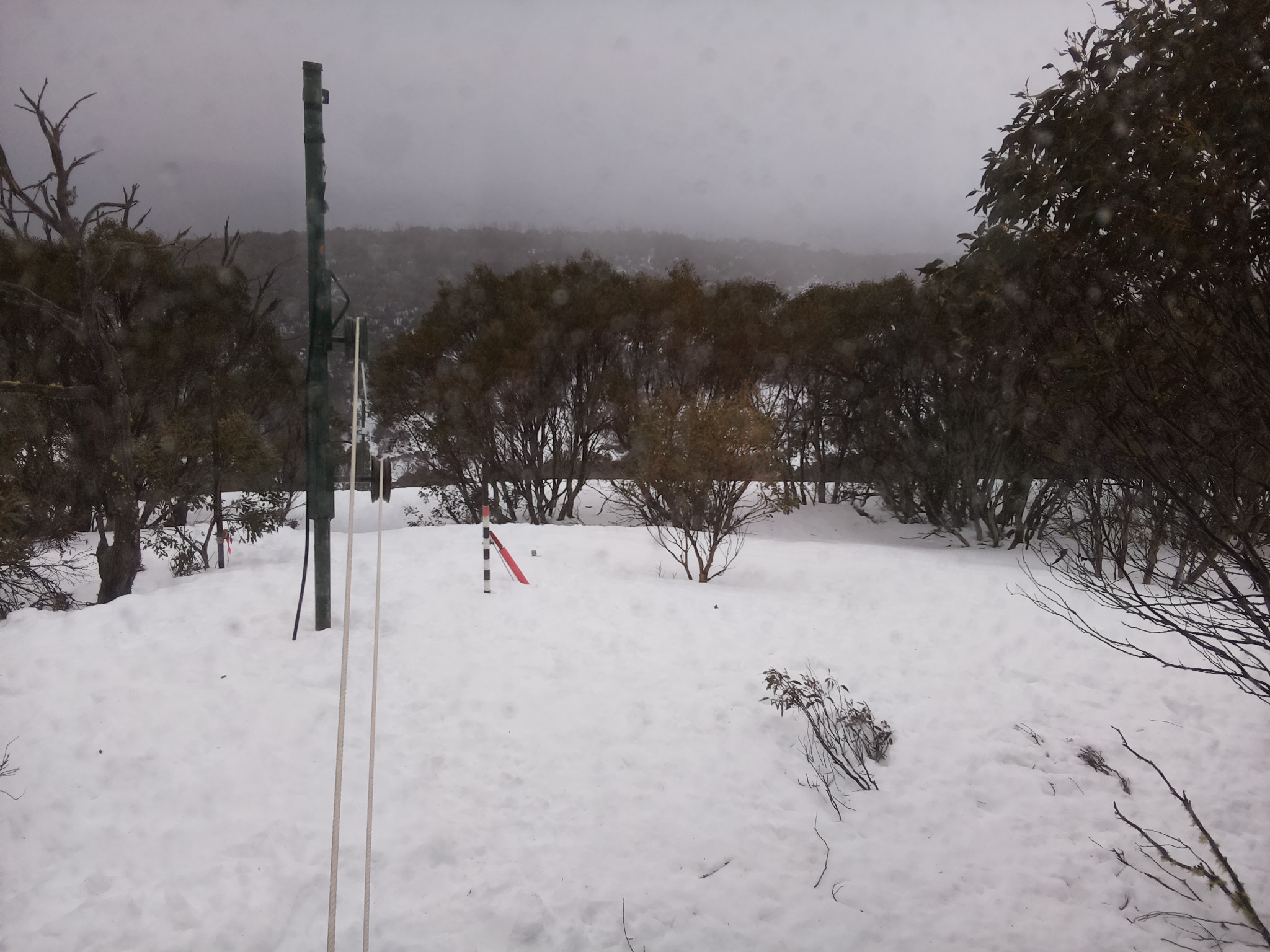 Bogong Web Cam 4:00pm Sunday 7th of September 2025