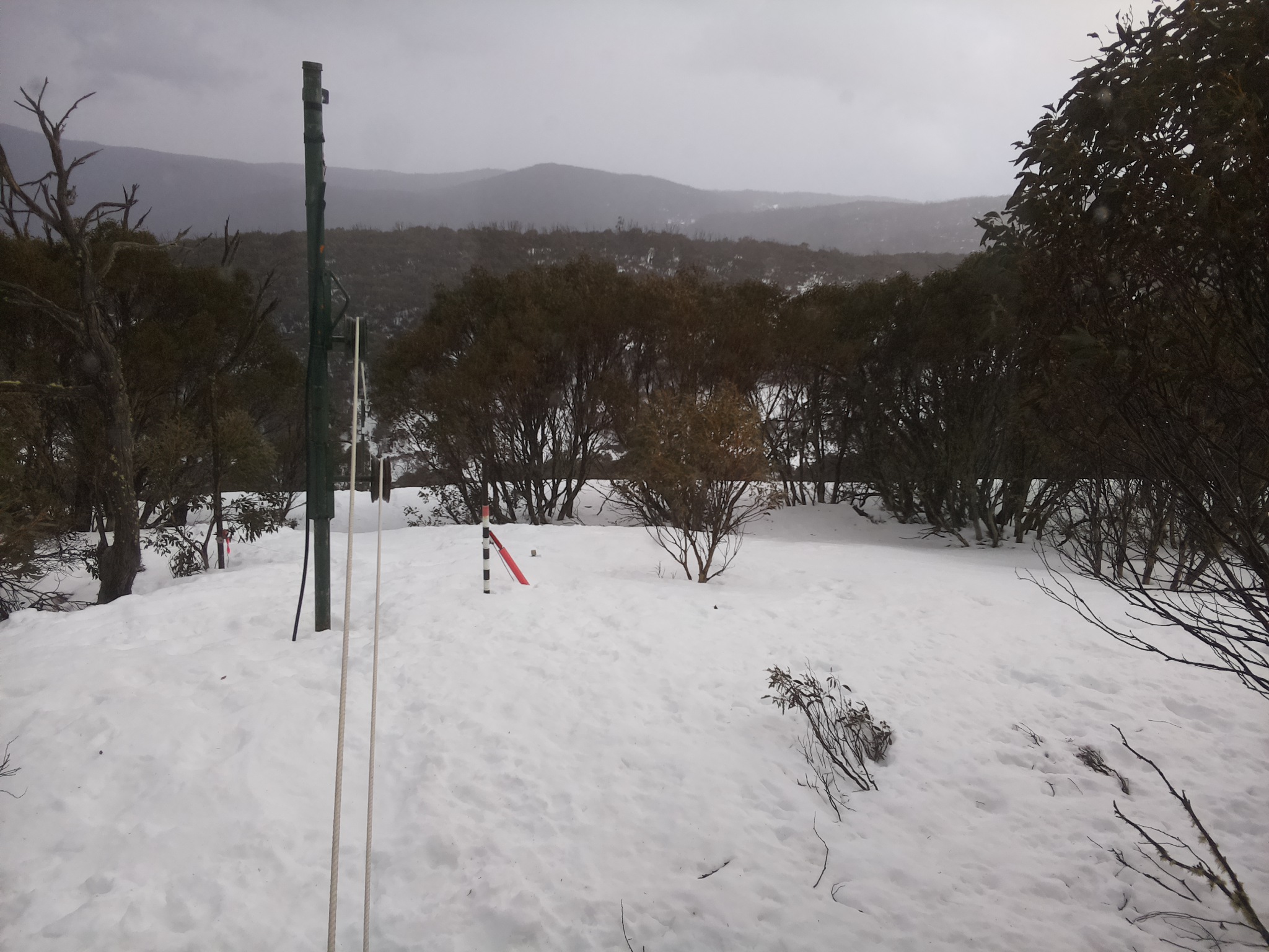 Bogong Web Cam 4:50pm Sunday 7th of September 2025