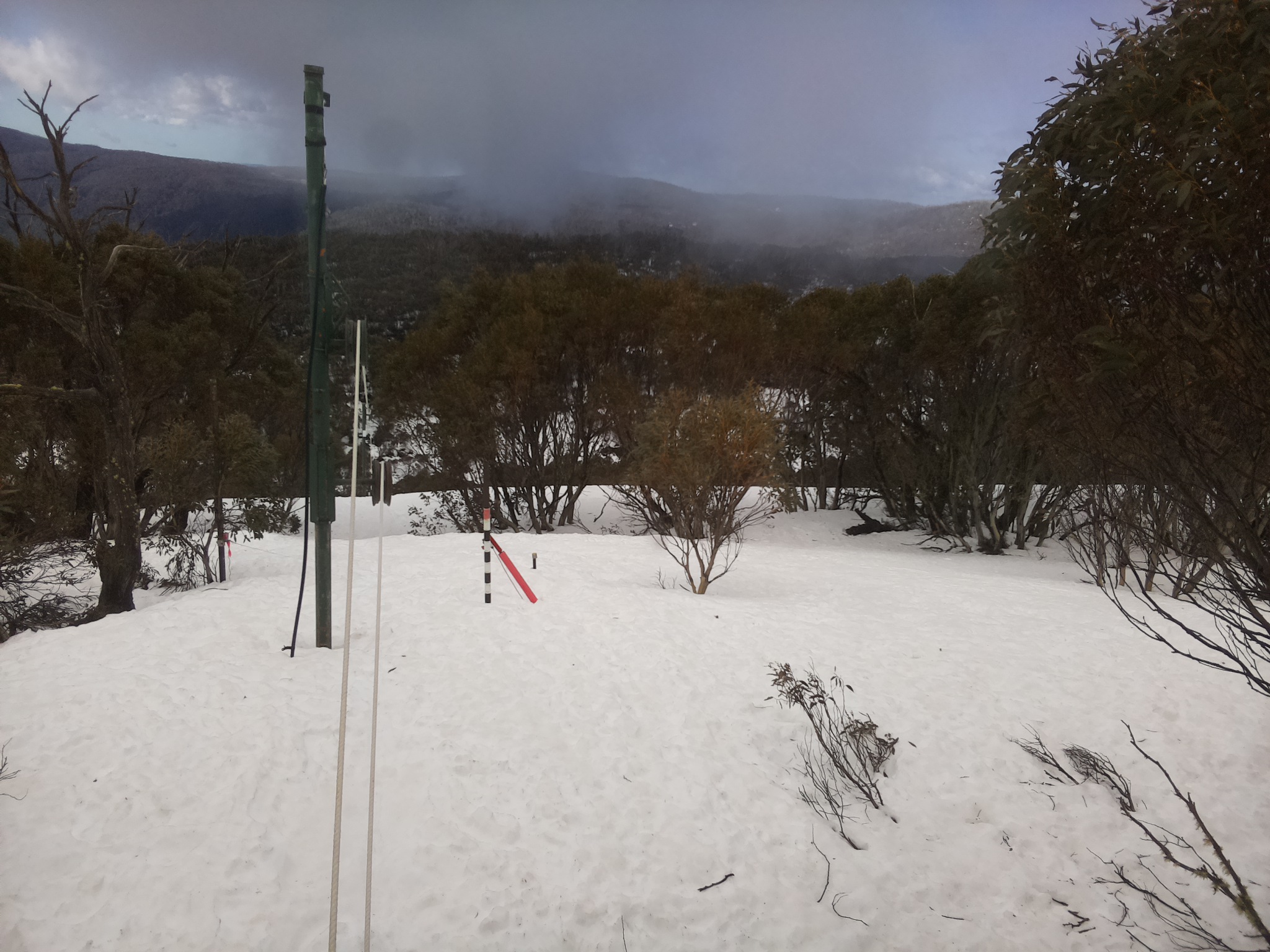Bogong Web Cam 9:10am Monday 8th of September 2025