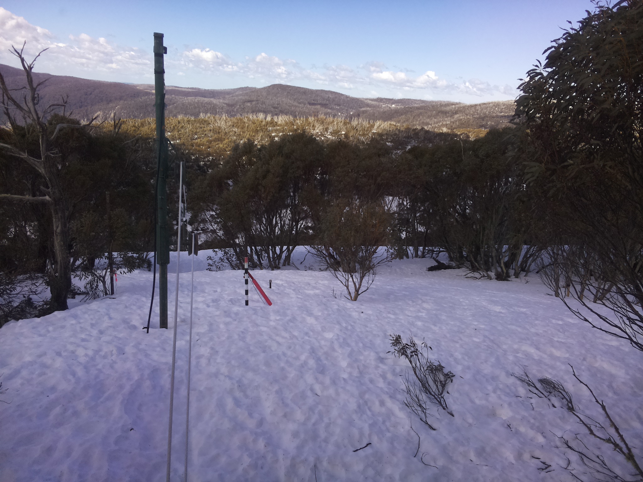 Bogong Web Cam 10:50am Monday 8th of September 2025