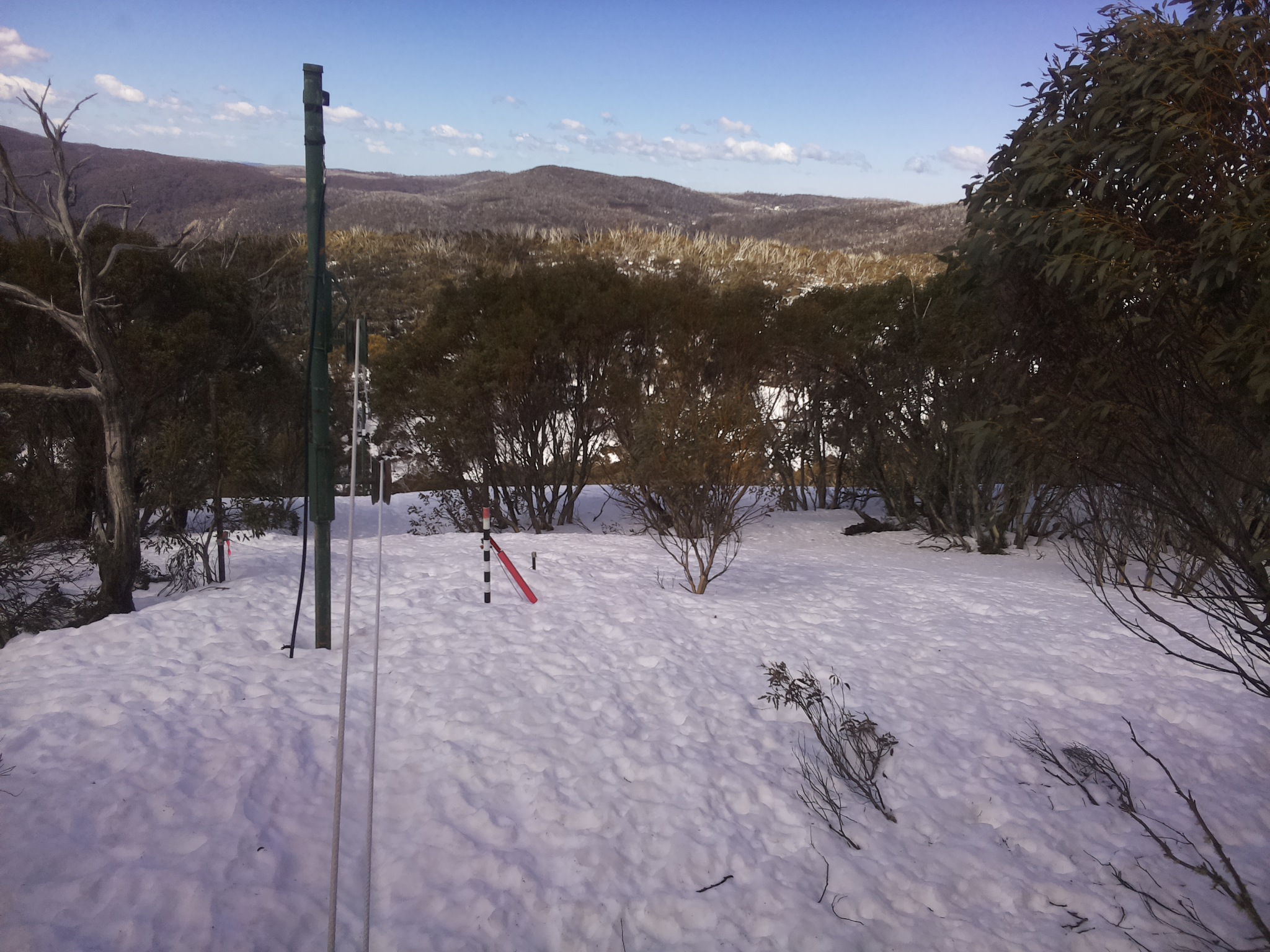 Bogong Web Cam 11:30am Monday 8th of September 2025