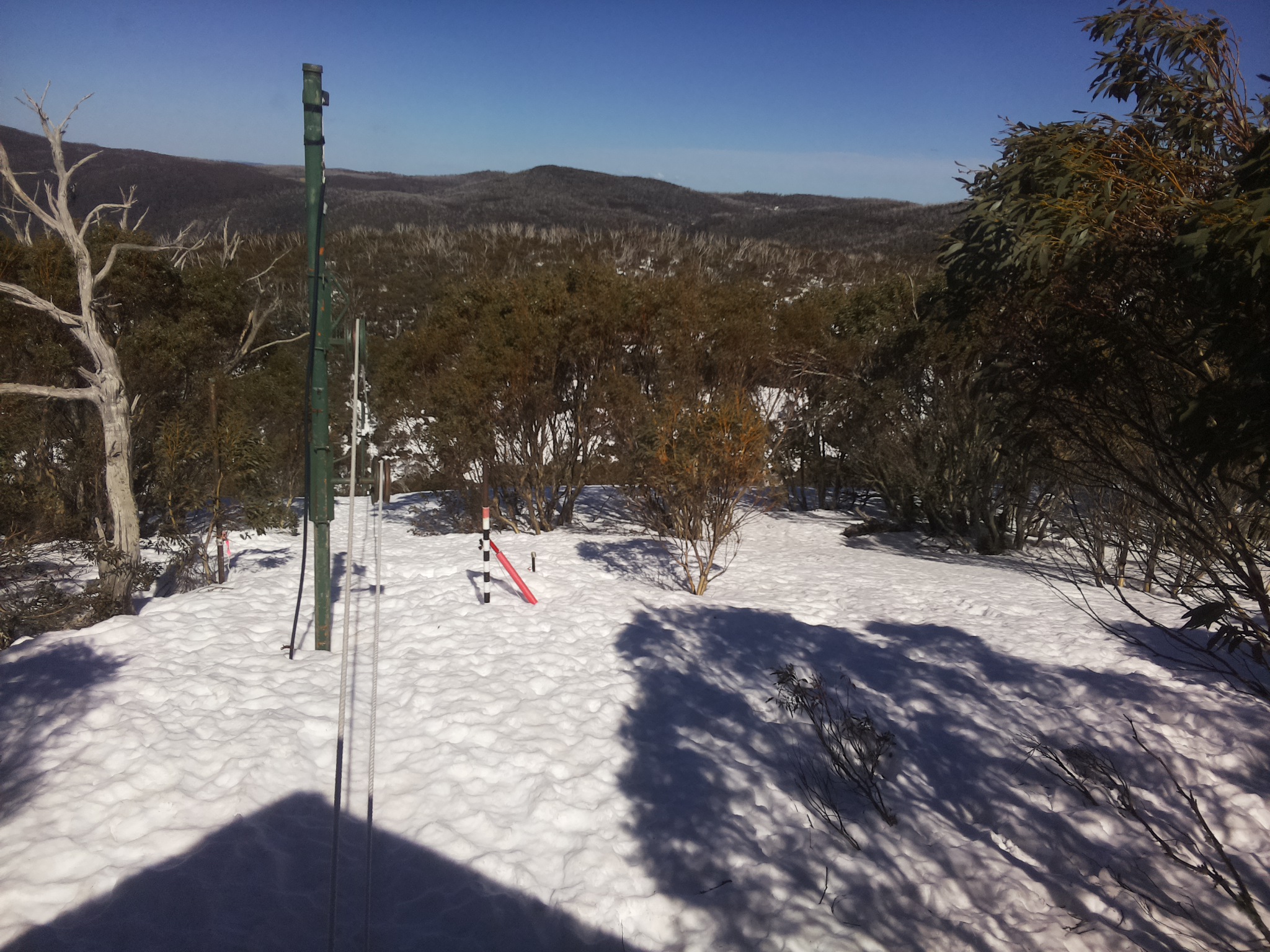 Bogong Web Cam 1:50pm Monday 8th of September 2025