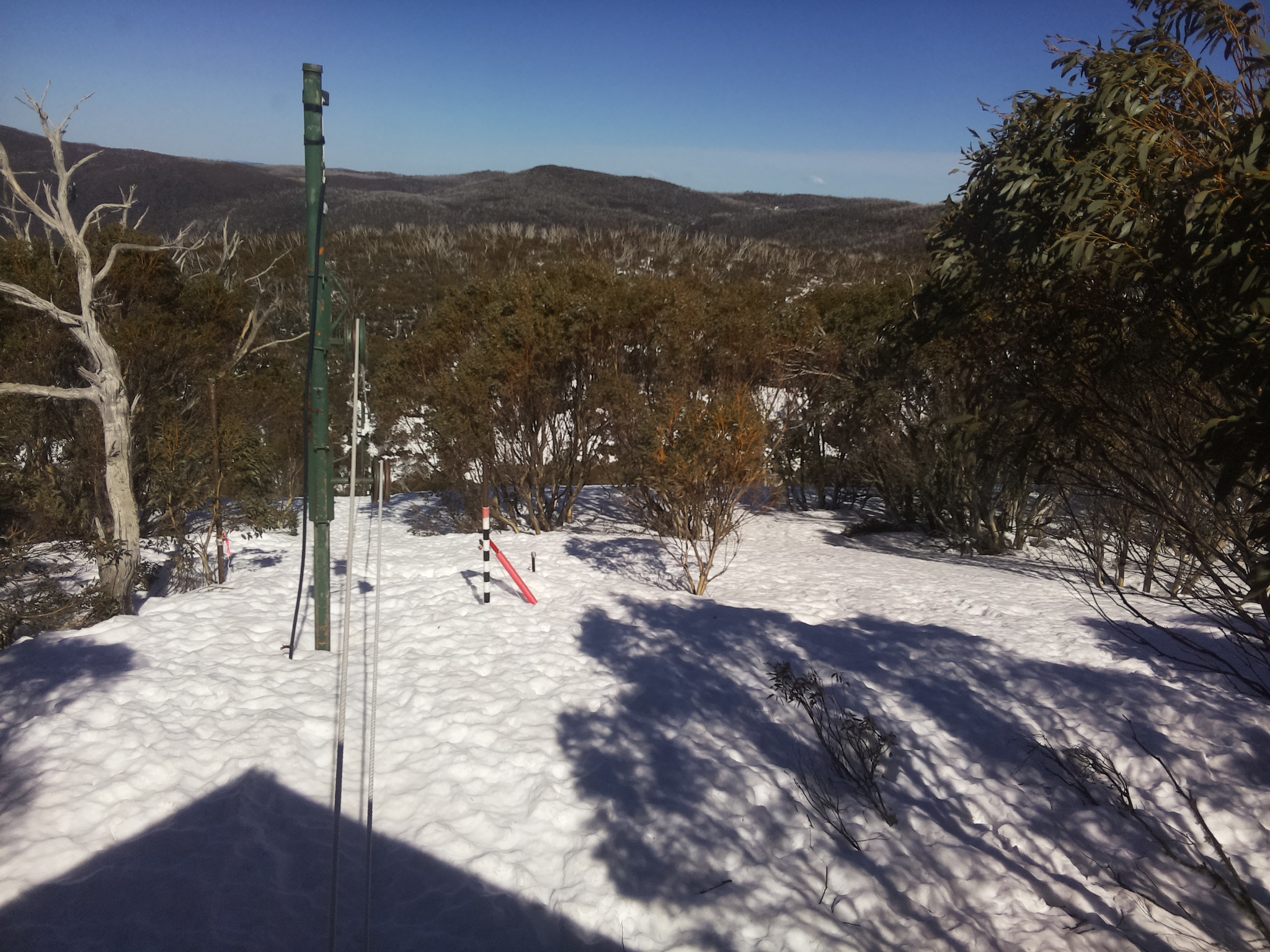Bogong Web Cam 2:00pm Monday 8th of September 2025