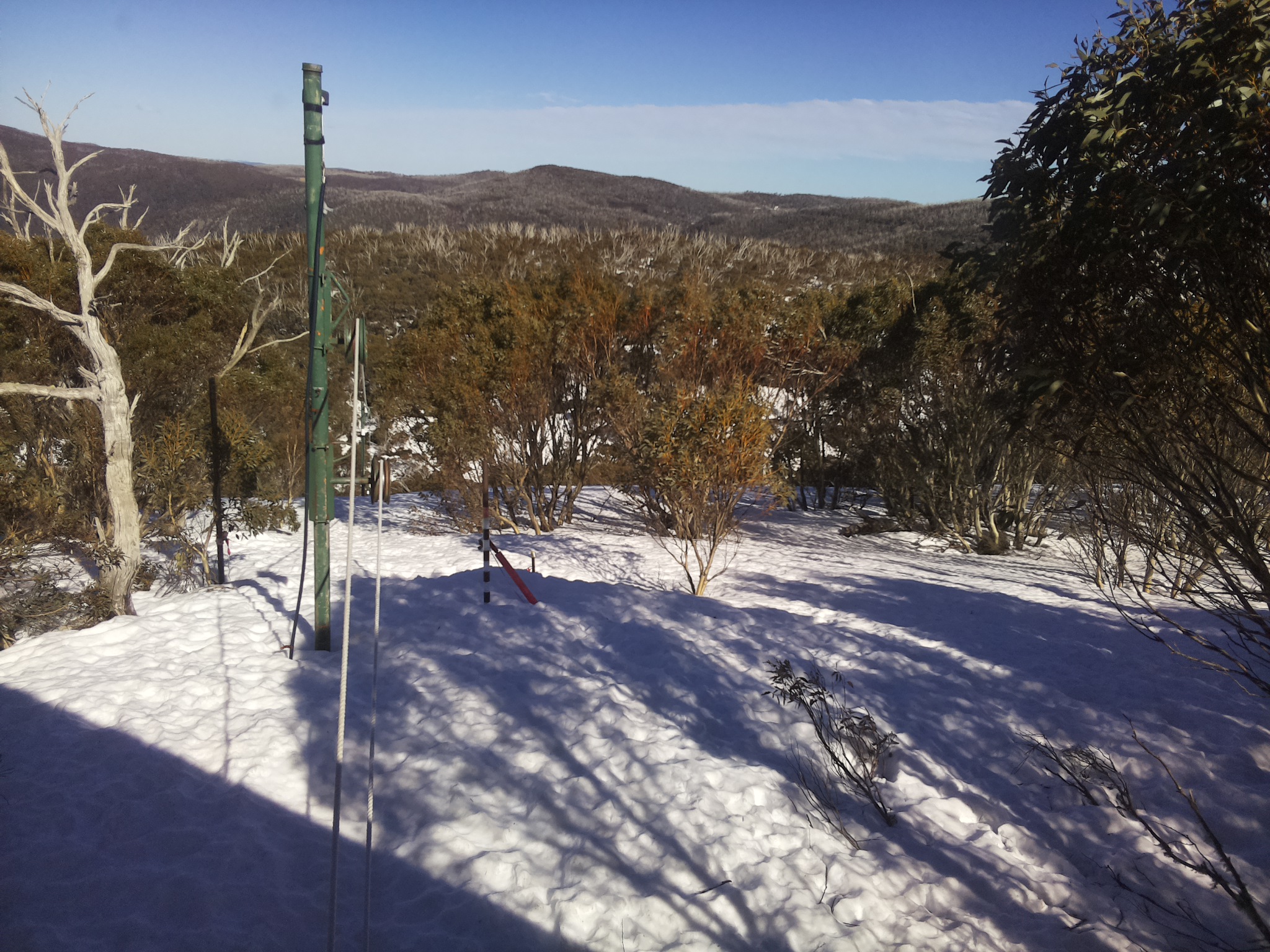 Bogong Web Cam 3:00pm Monday 8th of September 2025