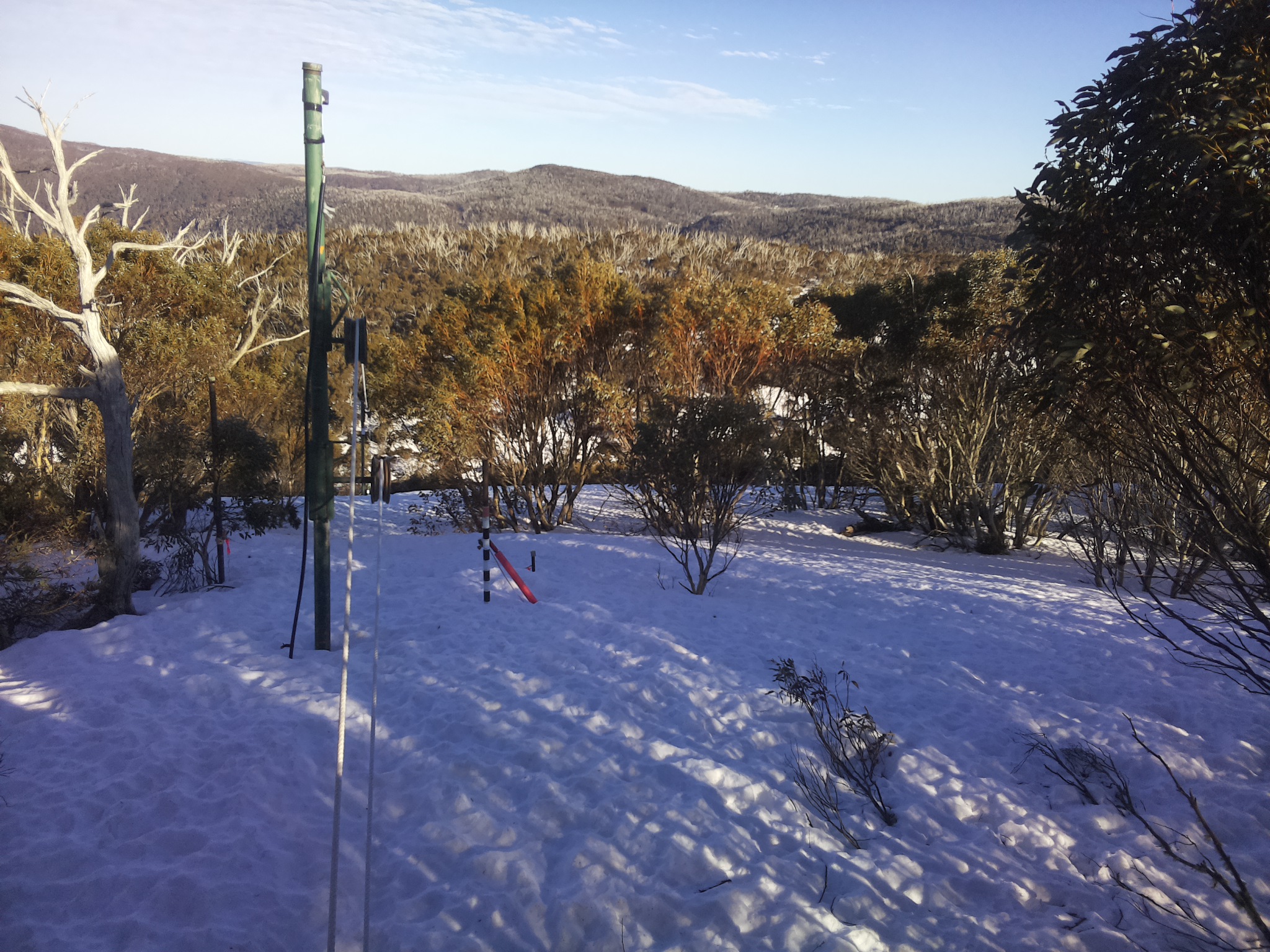 Bogong Web Cam 4:20pm Monday 8th of September 2025