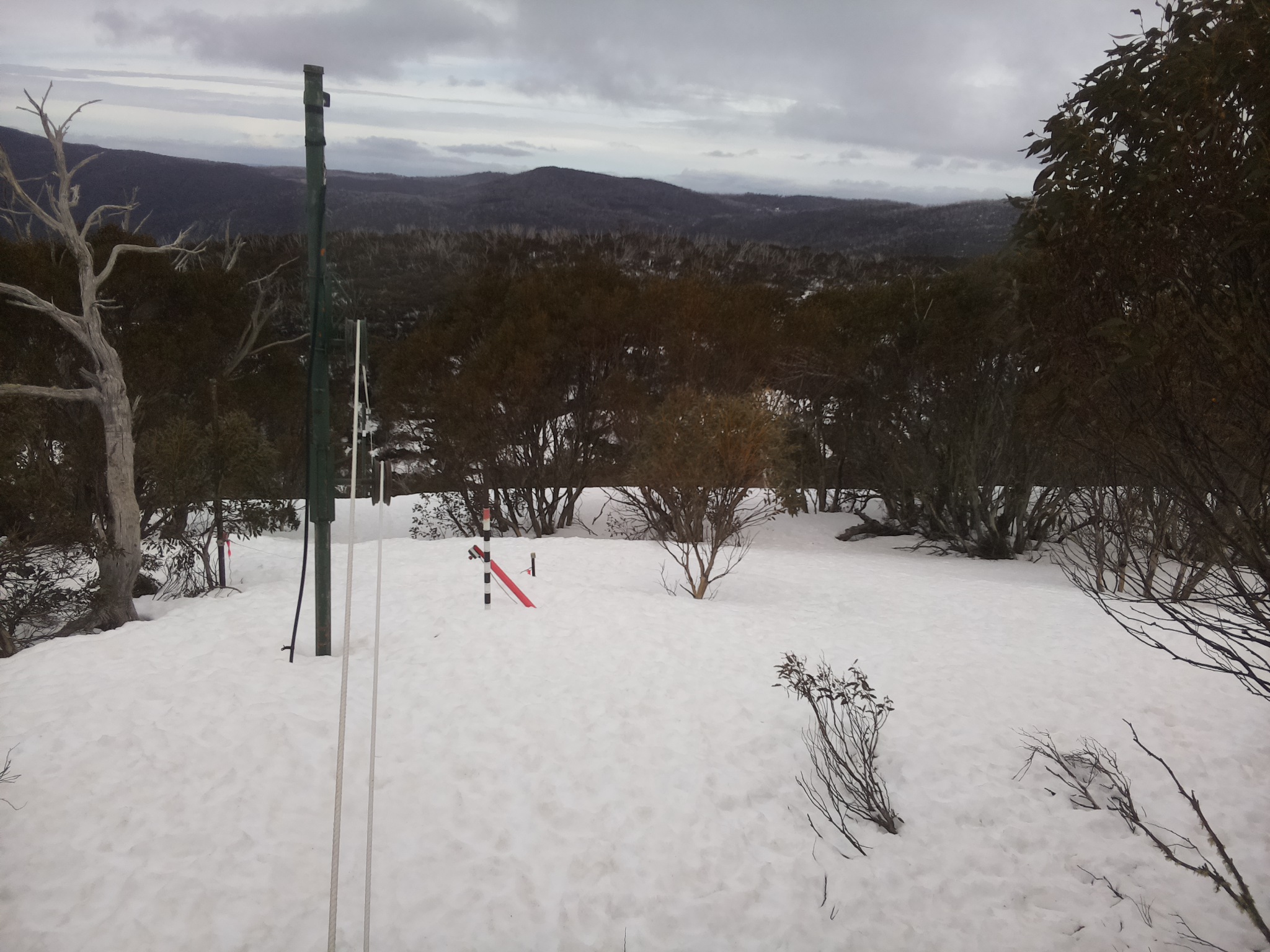 Bogong Web Cam 12:30pm Wednesday 10th of September 2025