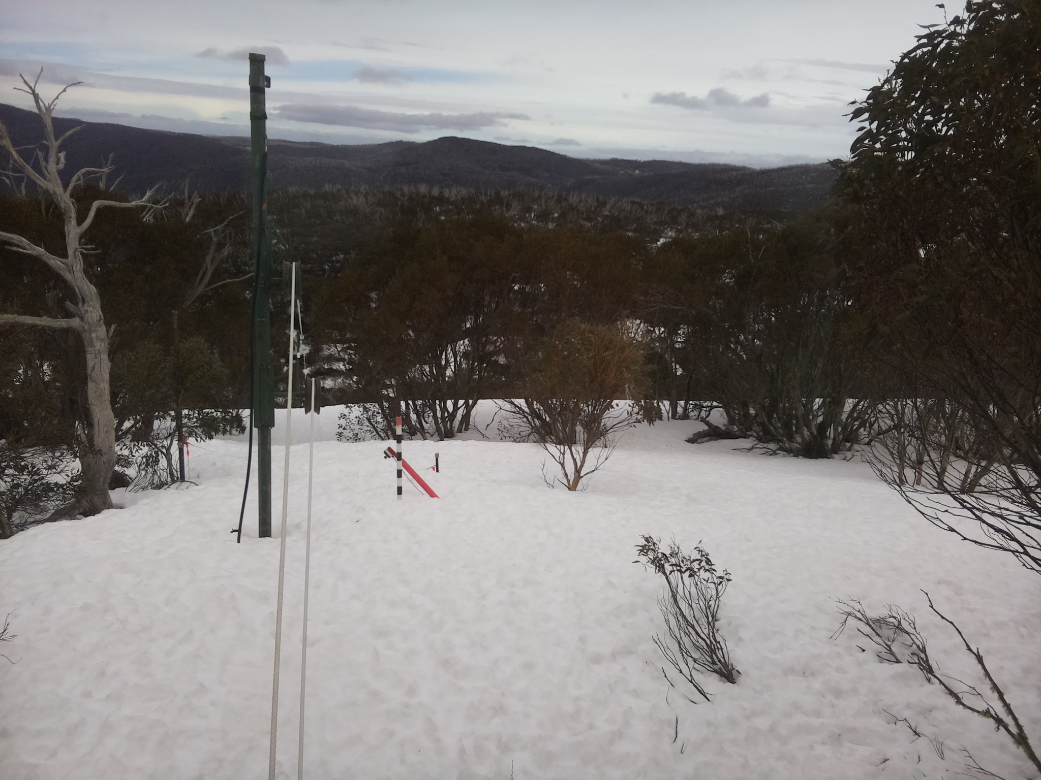 Bogong Web Cam 12:50pm Wednesday 10th of September 2025