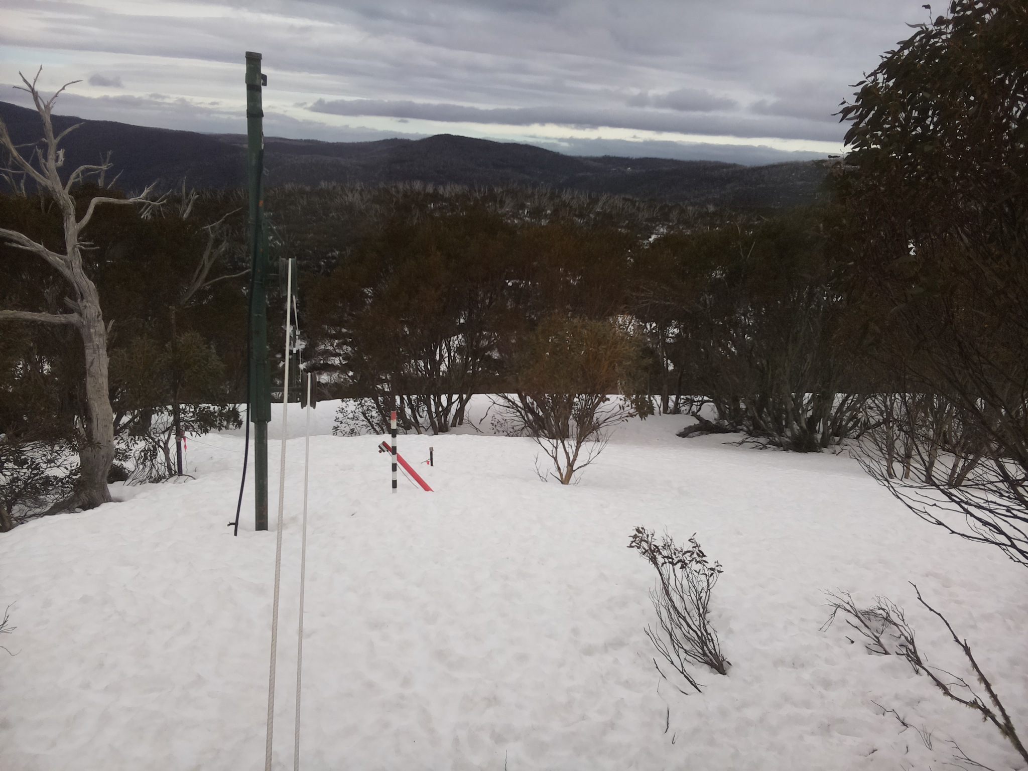 Bogong Web Cam 1:30pm Wednesday 10th of September 2025