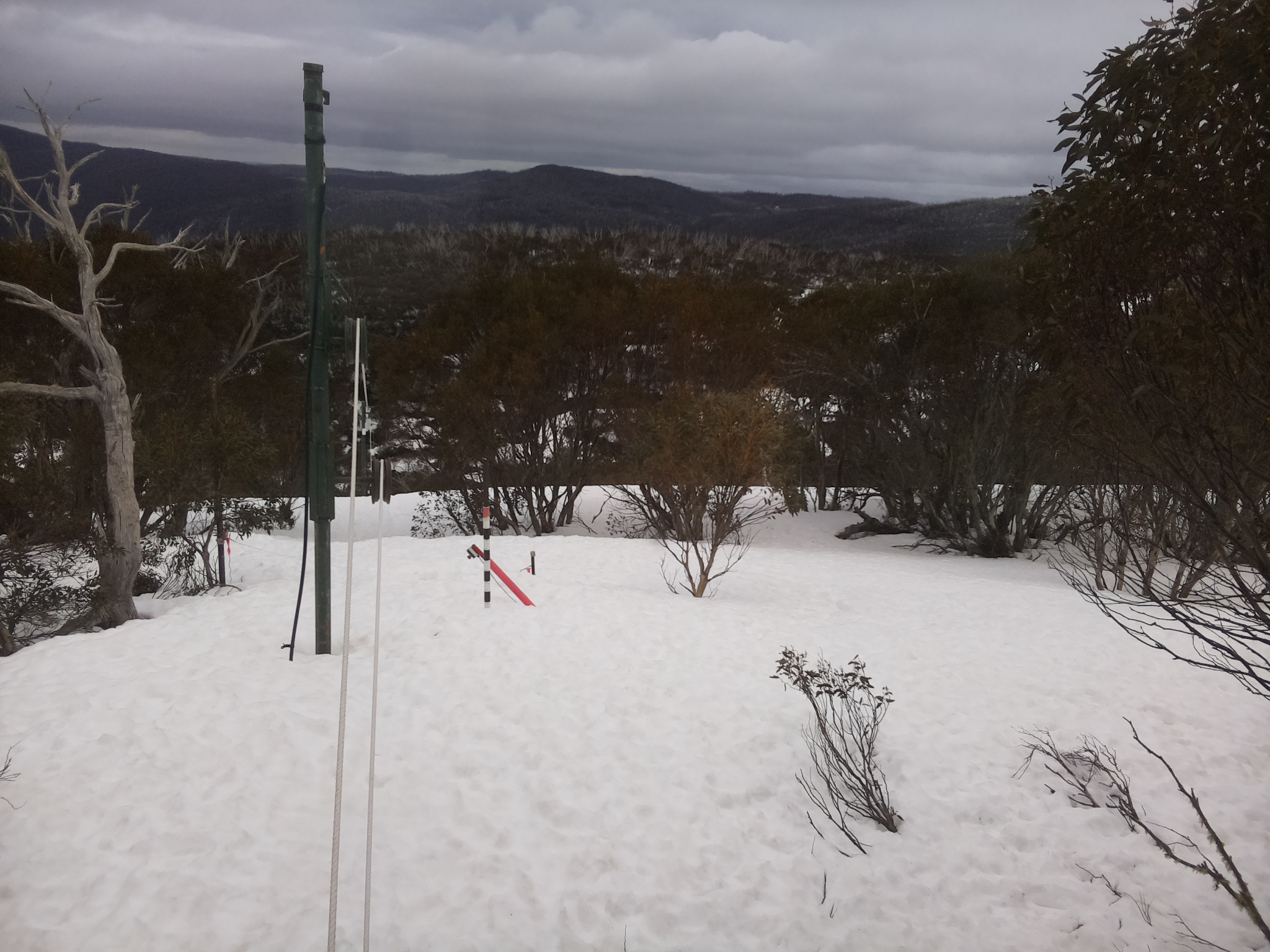 Bogong Web Cam 2:20pm Wednesday 10th of September 2025