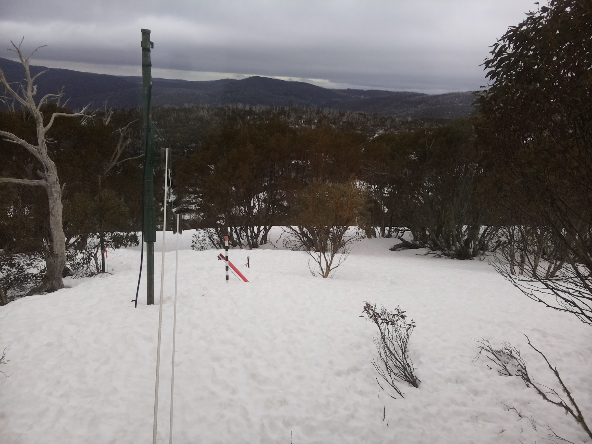 Bogong Web Cam 2:50pm Wednesday 10th of September 2025