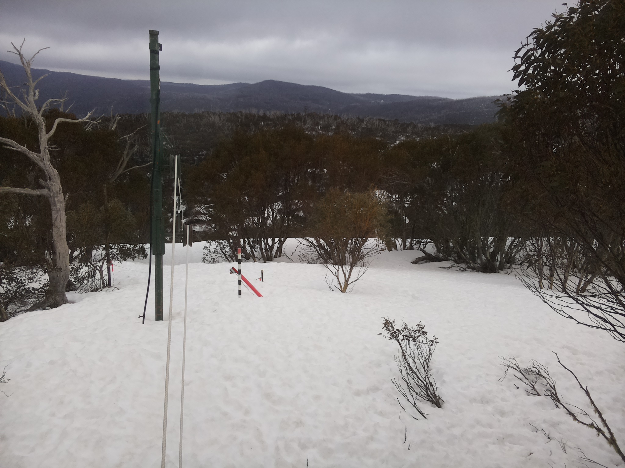 Bogong Web Cam 3:30pm Wednesday 10th of September 2025