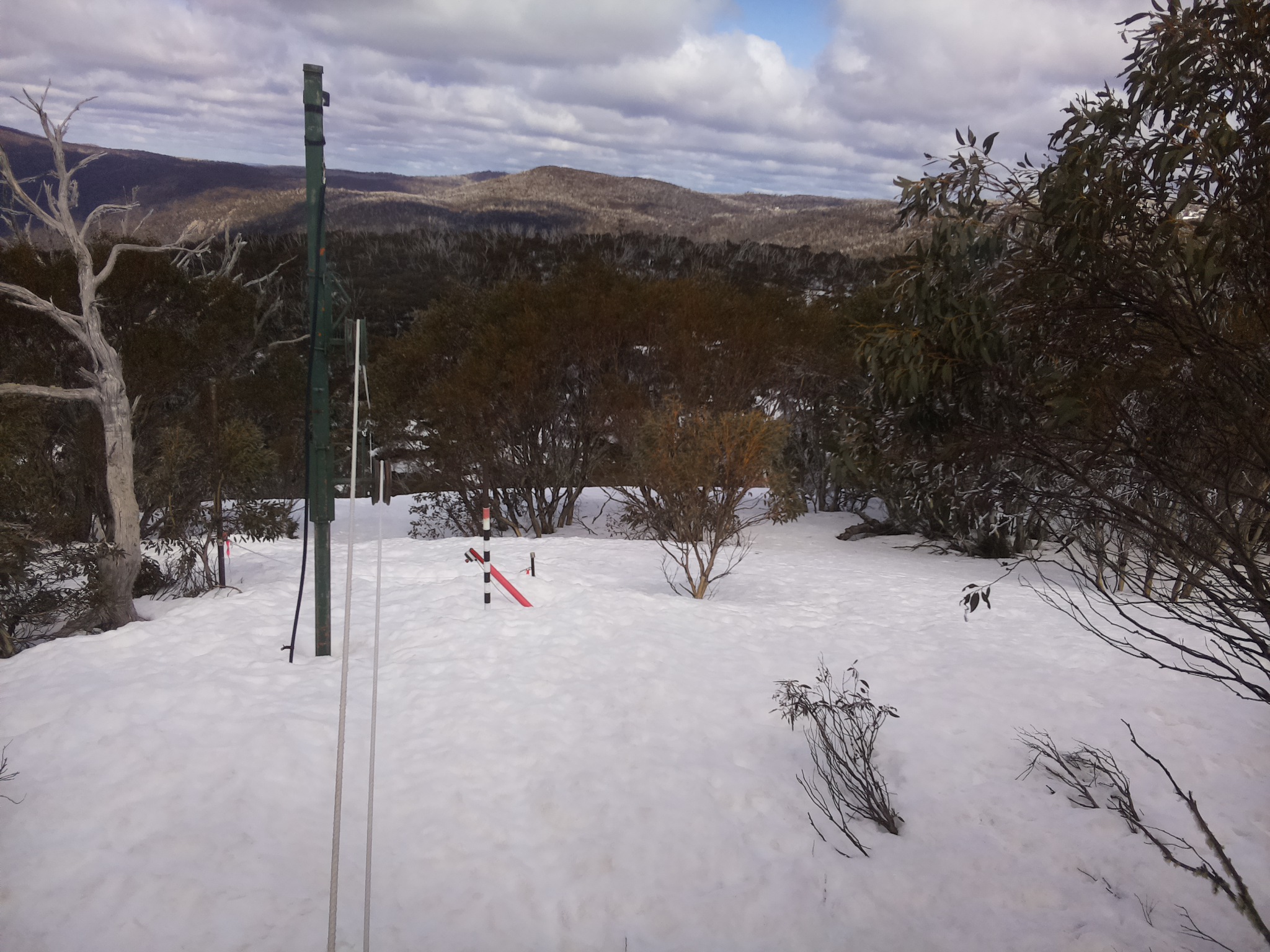Bogong Web Cam 2:00pm Thursday 11th of September 2025