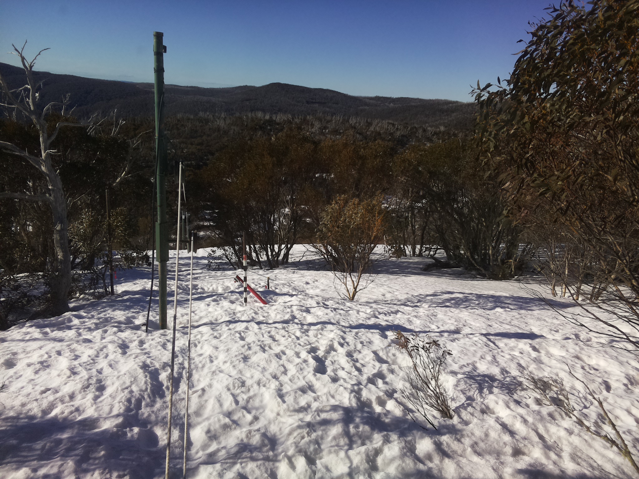 Bogong Web Cam 8:20am Friday 12th of September 2025
