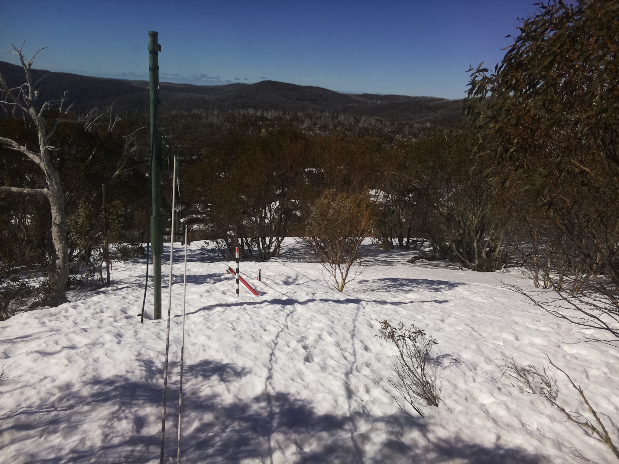 Bogong Web Cam 9:50am Friday 12th of September 2025