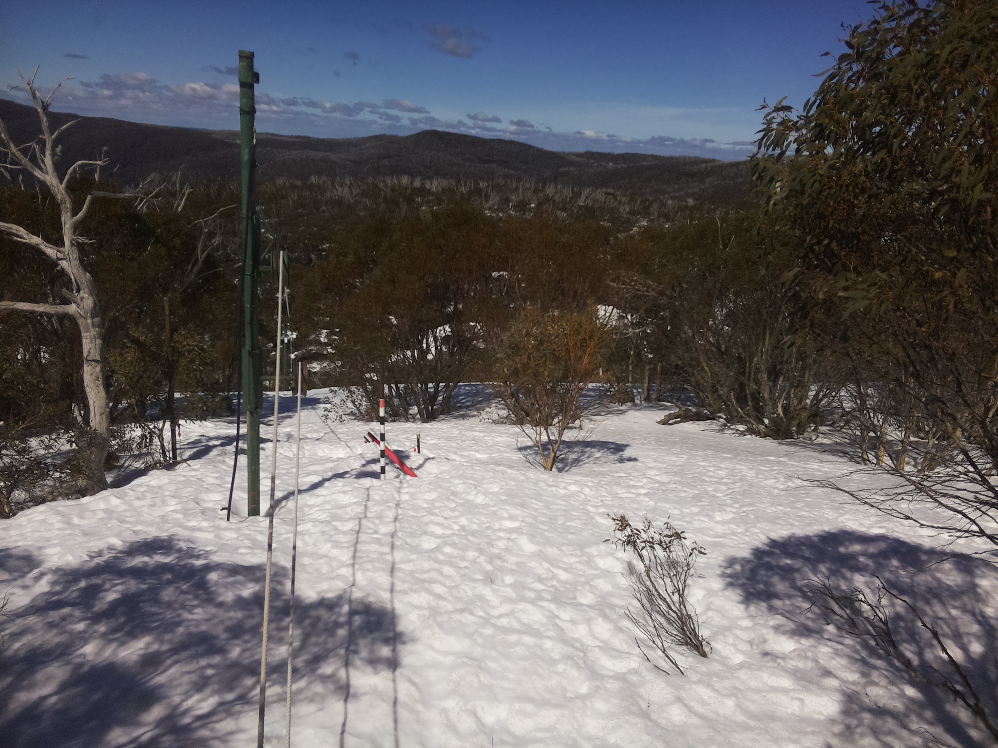 Bogong Web Cam 12:00pm Friday 12th of September 2025