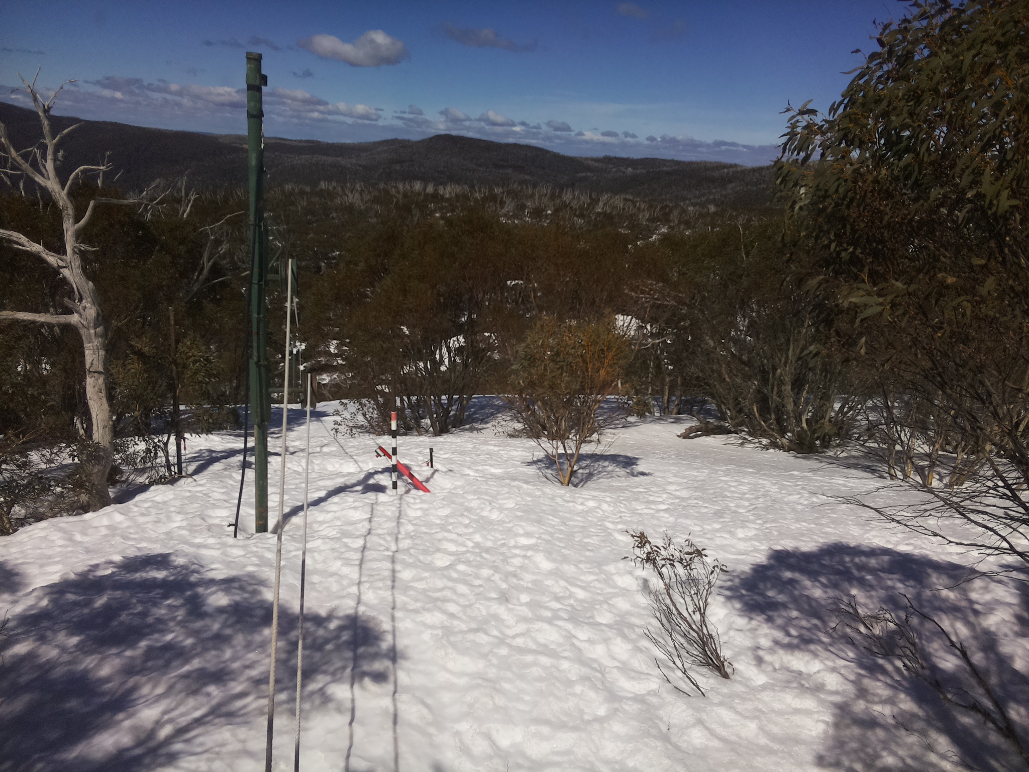 Bogong Web Cam 12:10pm Friday 12th of September 2025