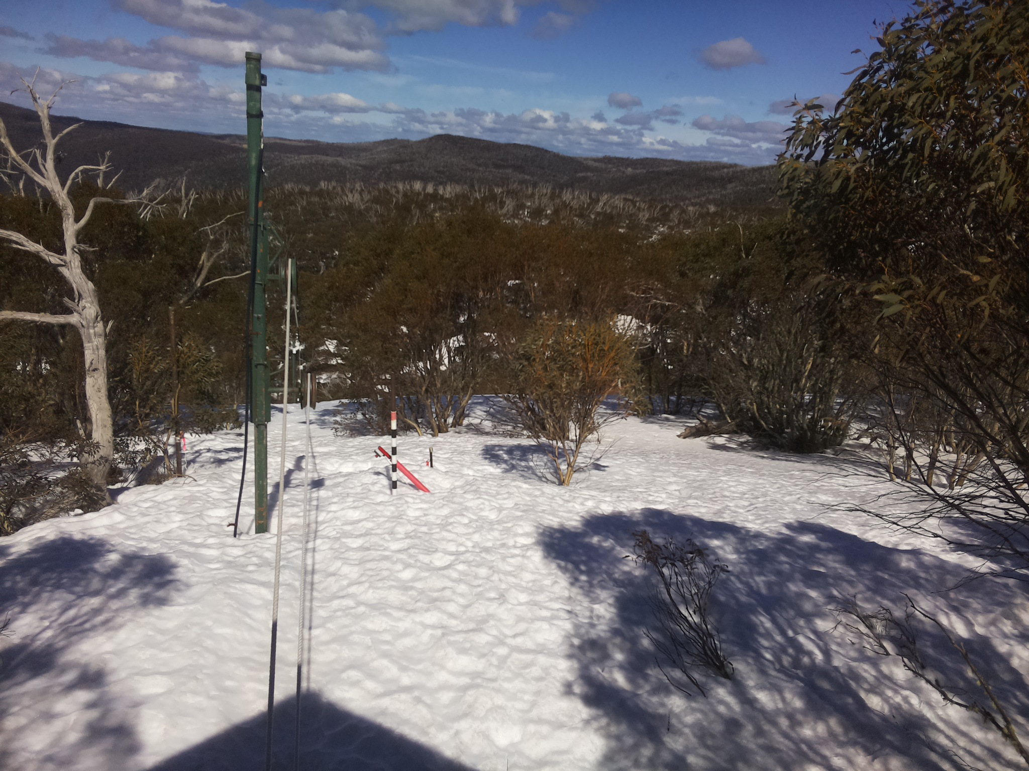 Bogong Web Cam 1:30pm Friday 12th of September 2025
