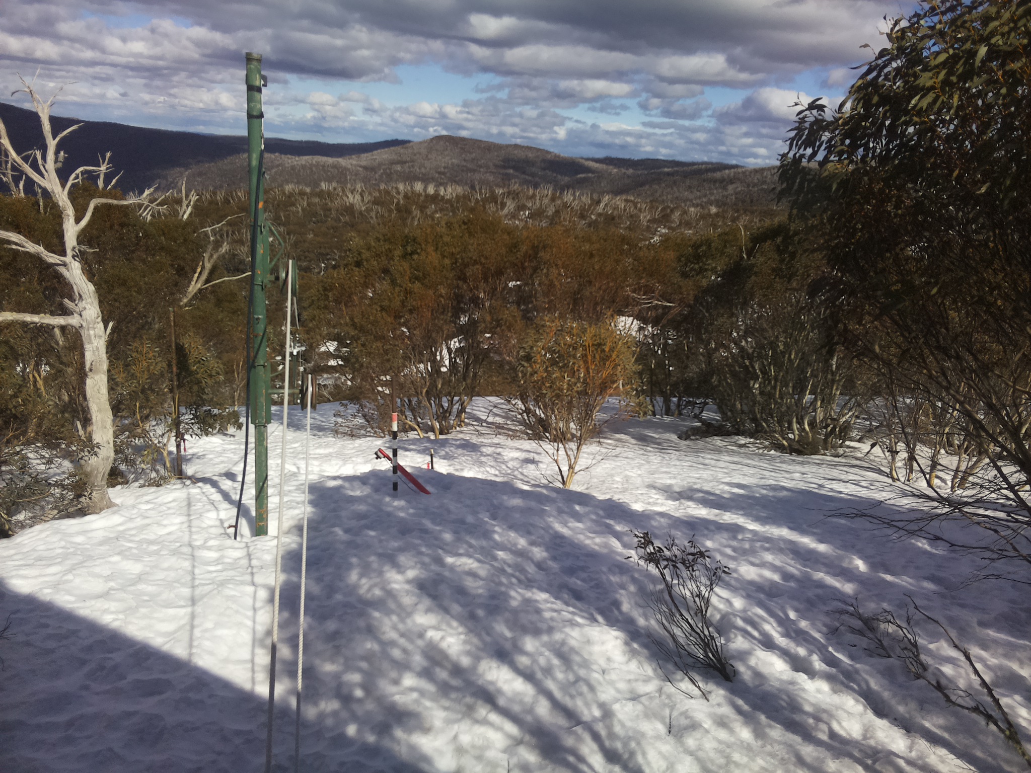 Bogong Web Cam 2:50pm Friday 12th of September 2025