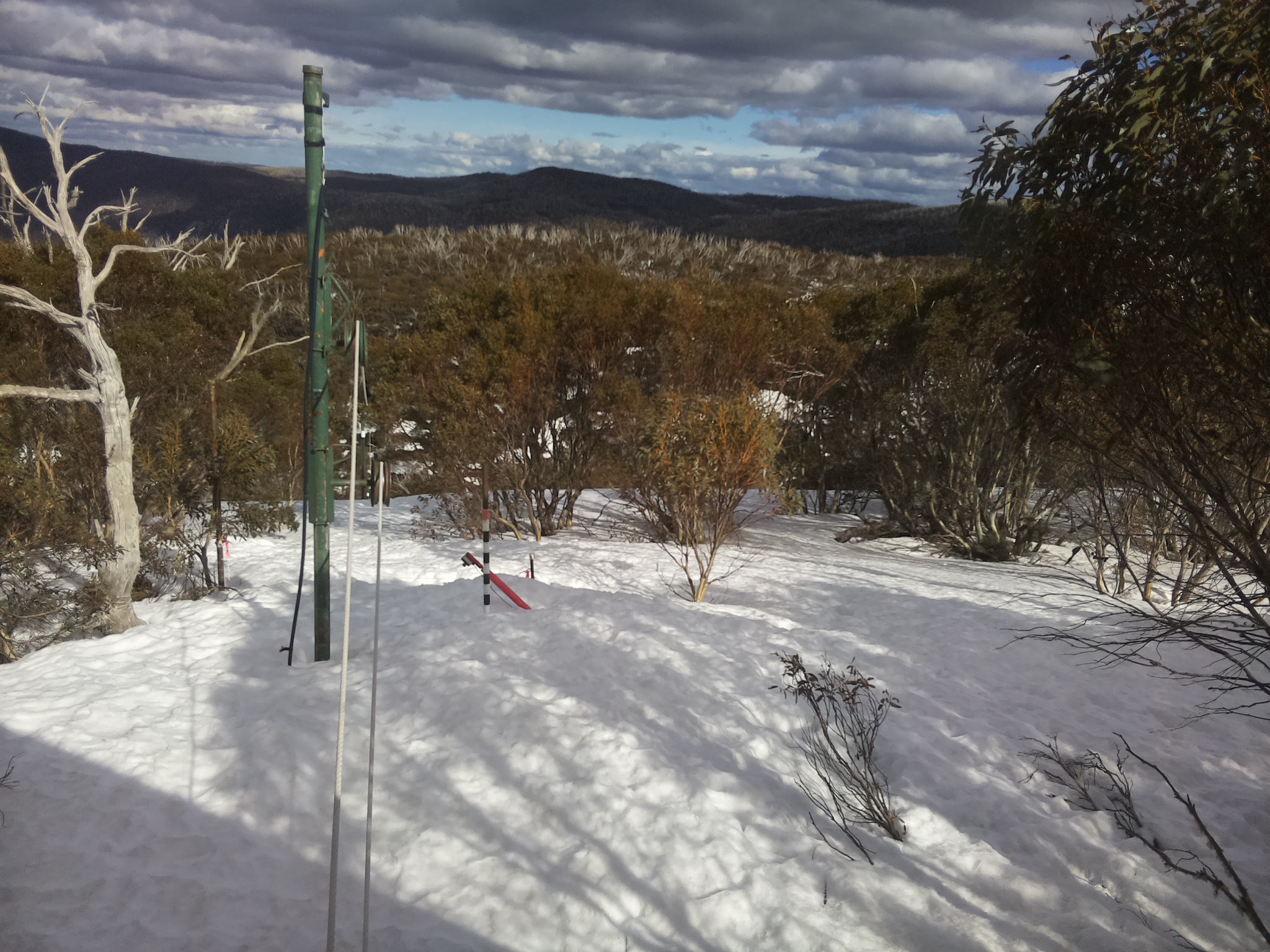 Bogong Web Cam 3:10pm Friday 12th of September 2025