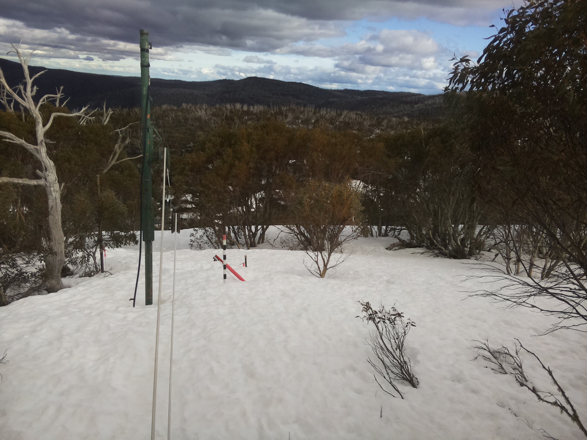 Bogong Web Cam 4:00pm Friday 12th of September 2025