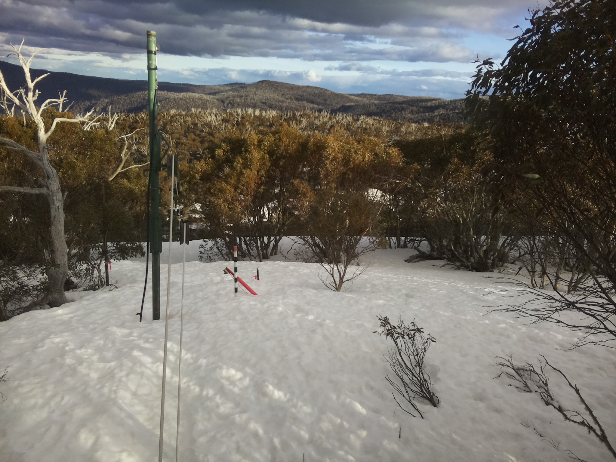 Bogong Web Cam 4:50pm Friday 12th of September 2025