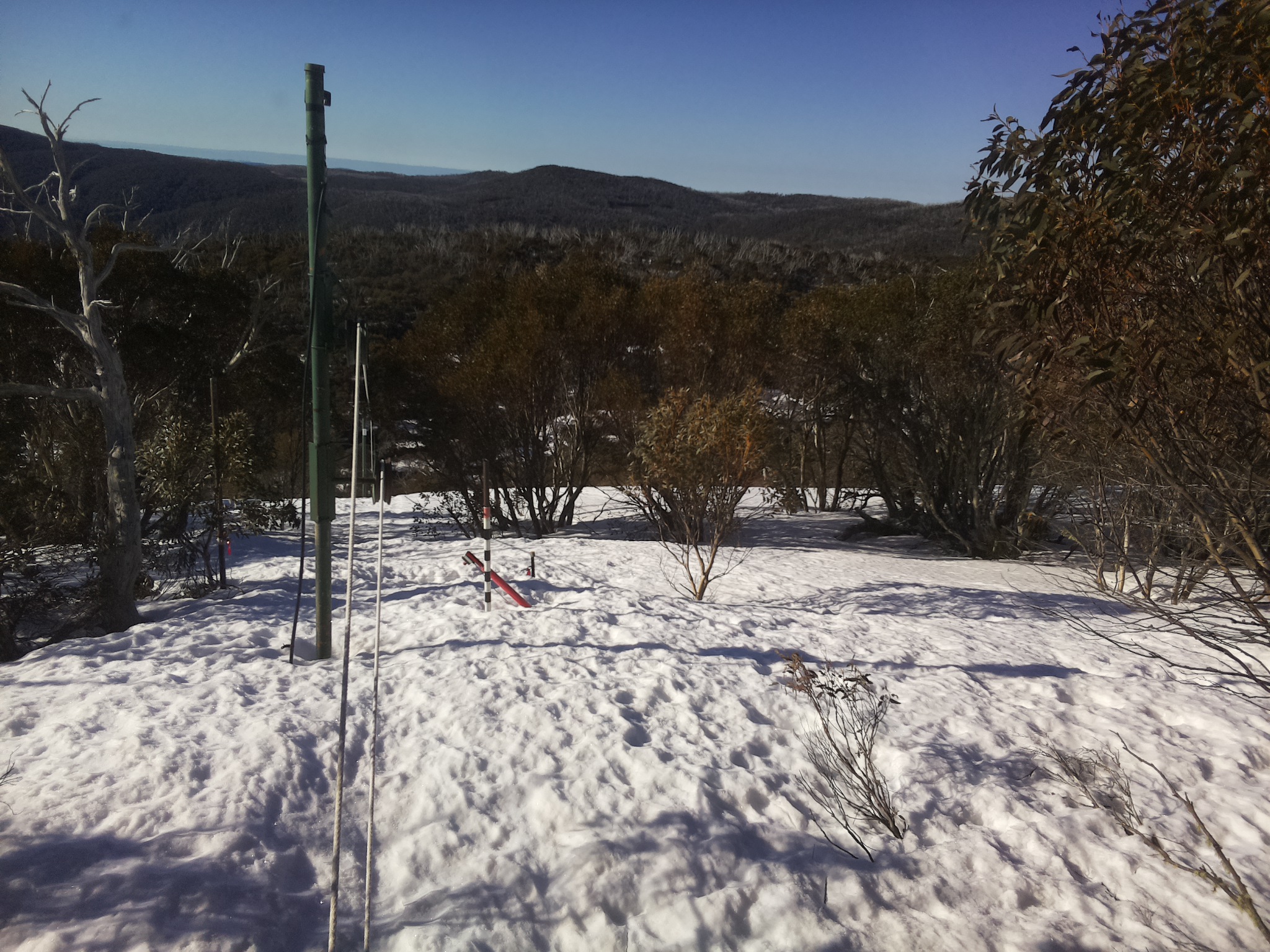 Bogong Web Cam 8:20am Saturday 13th of September 2025