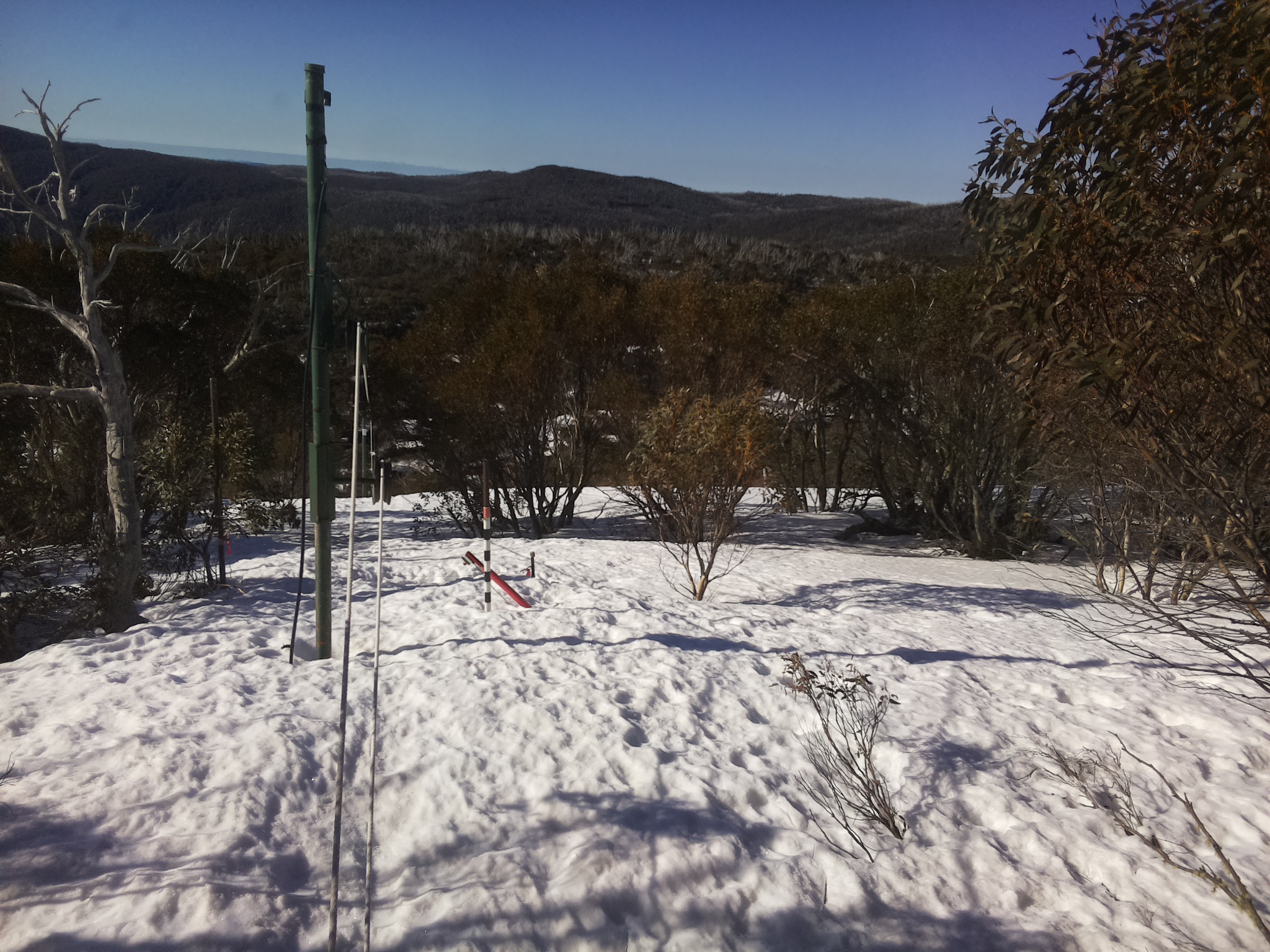Bogong Web Cam 8:40am Saturday 13th of September 2025