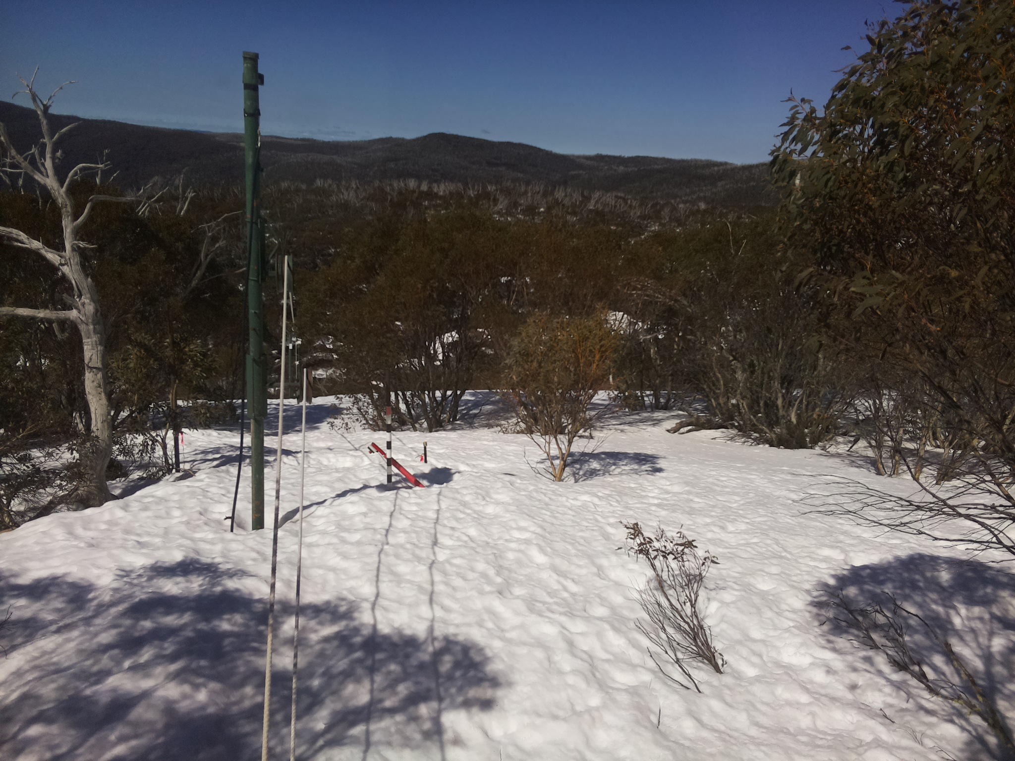 Bogong Web Cam 11:30am Saturday 13th of September 2025