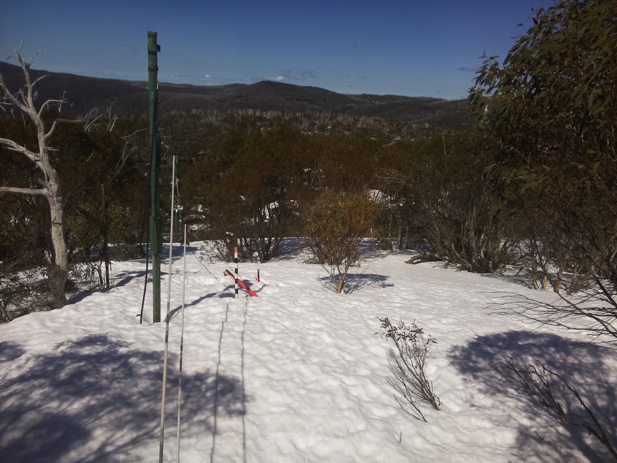 Bogong Web Cam 12:00pm Saturday 13th of September 2025