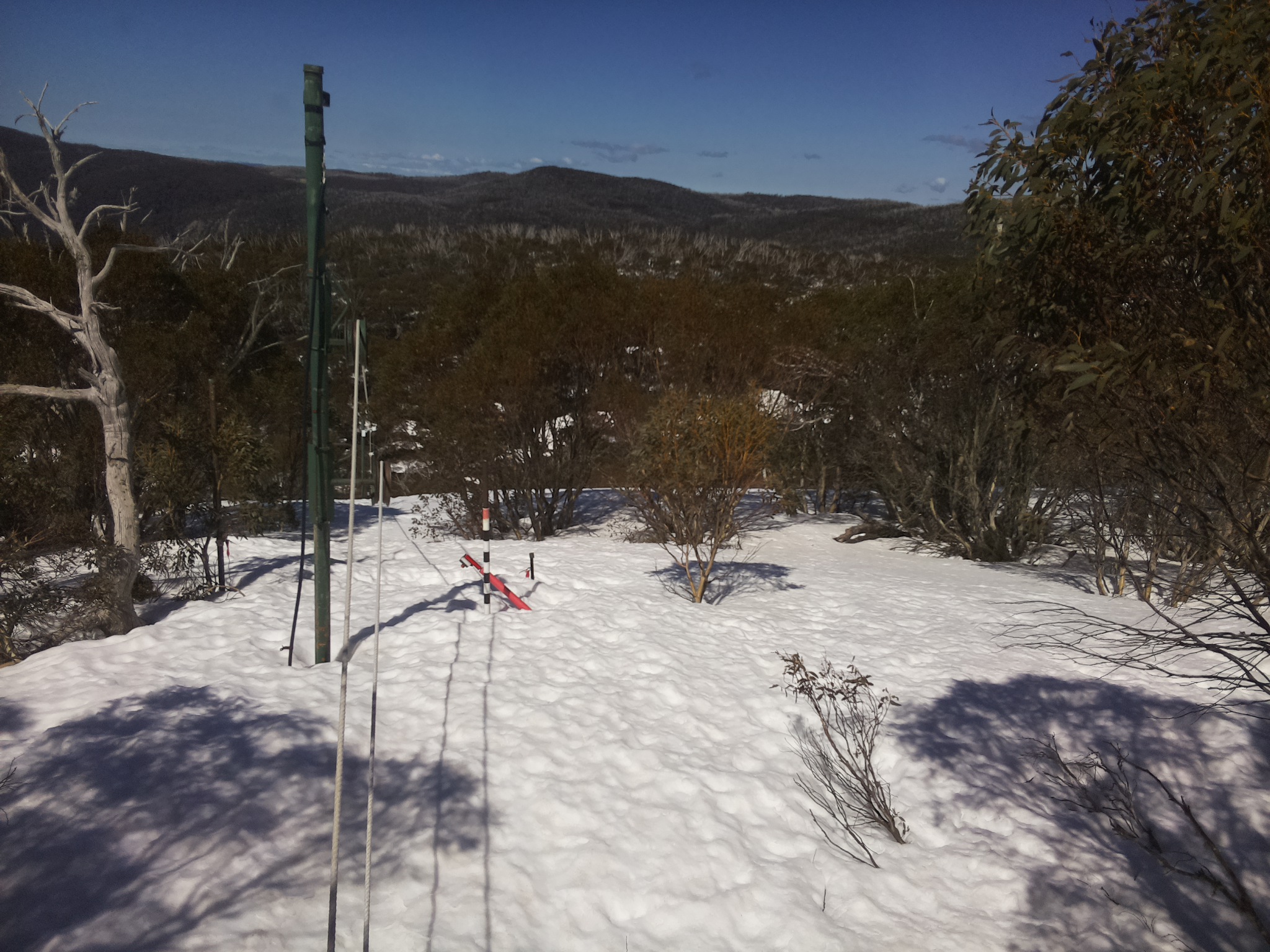 Bogong Web Cam 12:10pm Saturday 13th of September 2025