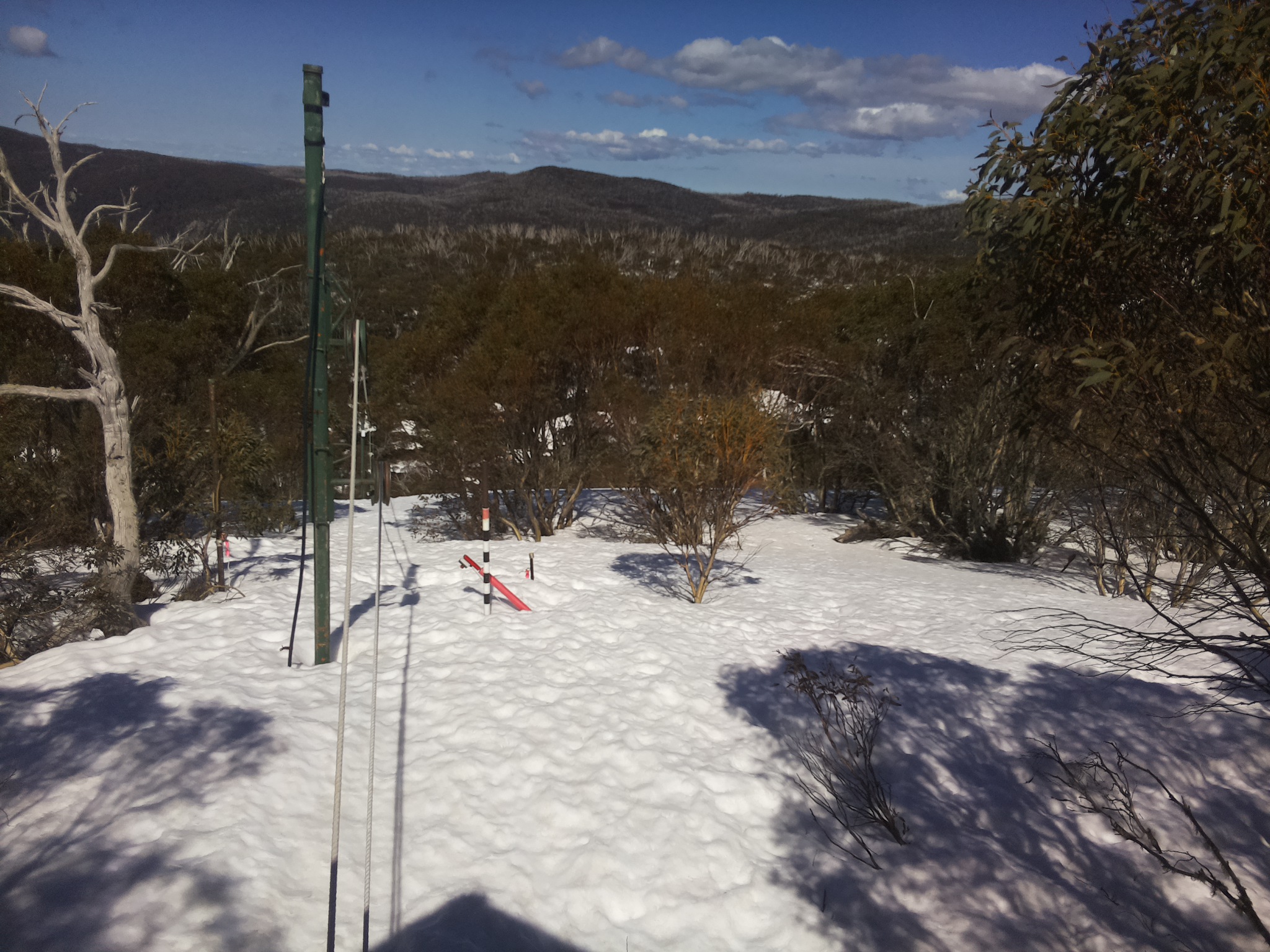 Bogong Web Cam 1:10pm Saturday 13th of September 2025
