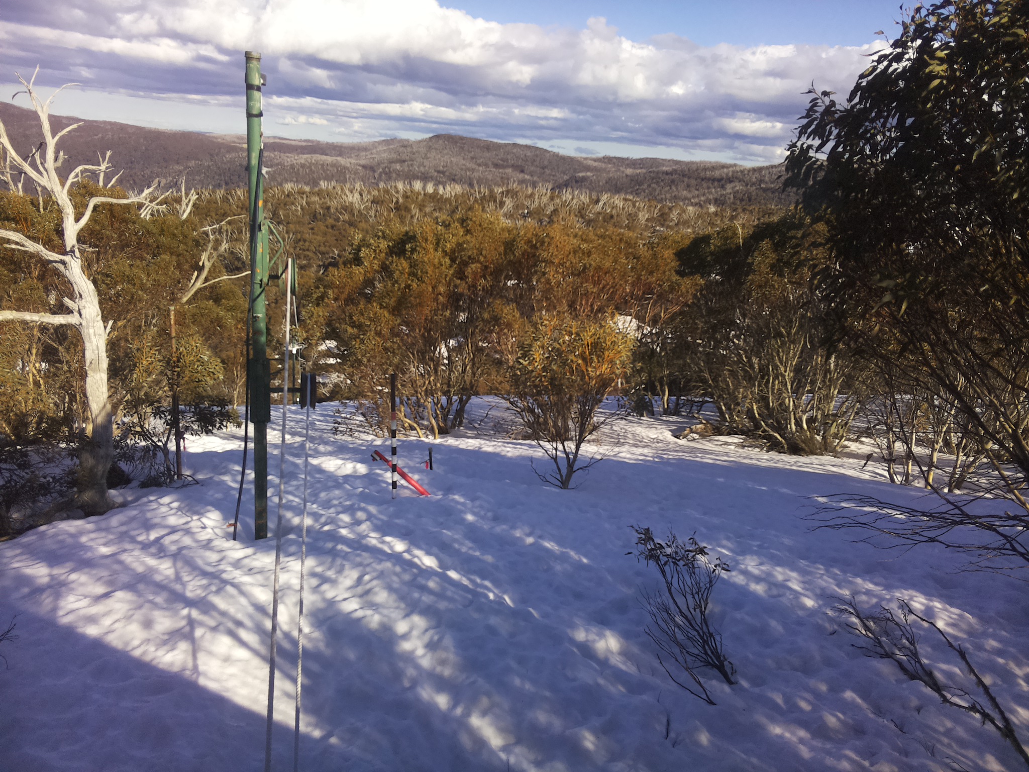 Bogong Web Cam 3:50pm Saturday 13th of September 2025