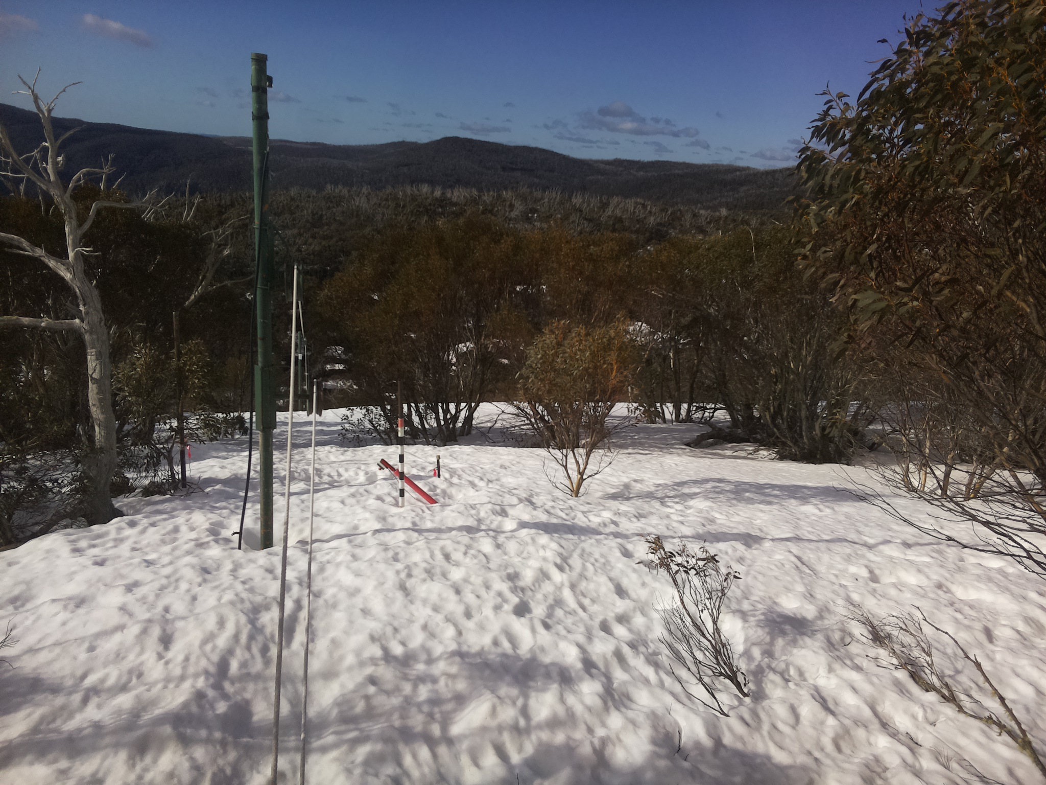 Bogong Web Cam 8:50am Sunday 14th of September 2025