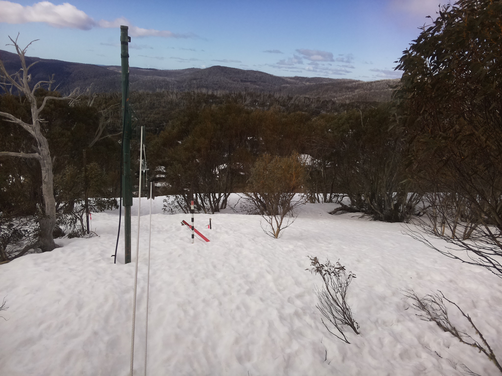 Bogong Web Cam 9:10am Sunday 14th of September 2025