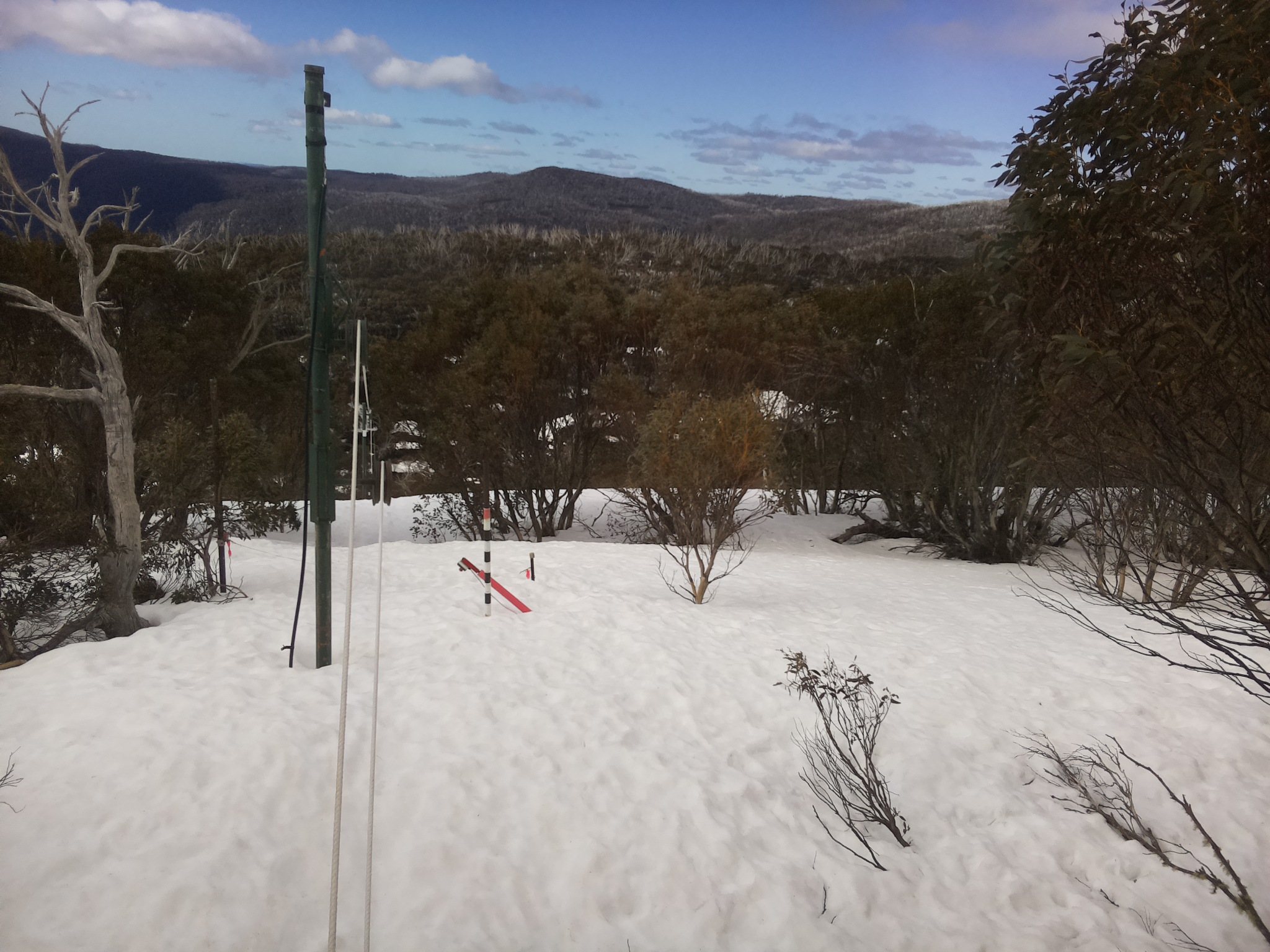 Bogong Web Cam 9:20am Sunday 14th of September 2025