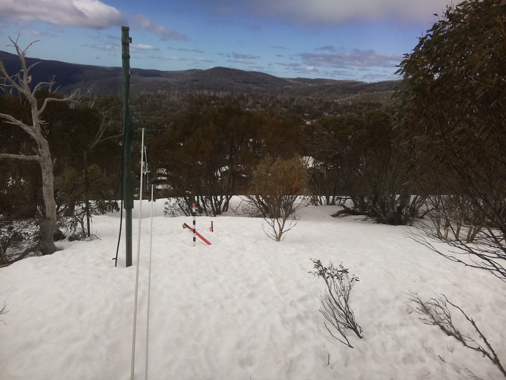 Bogong Web Cam 9:30am Sunday 14th of September 2025
