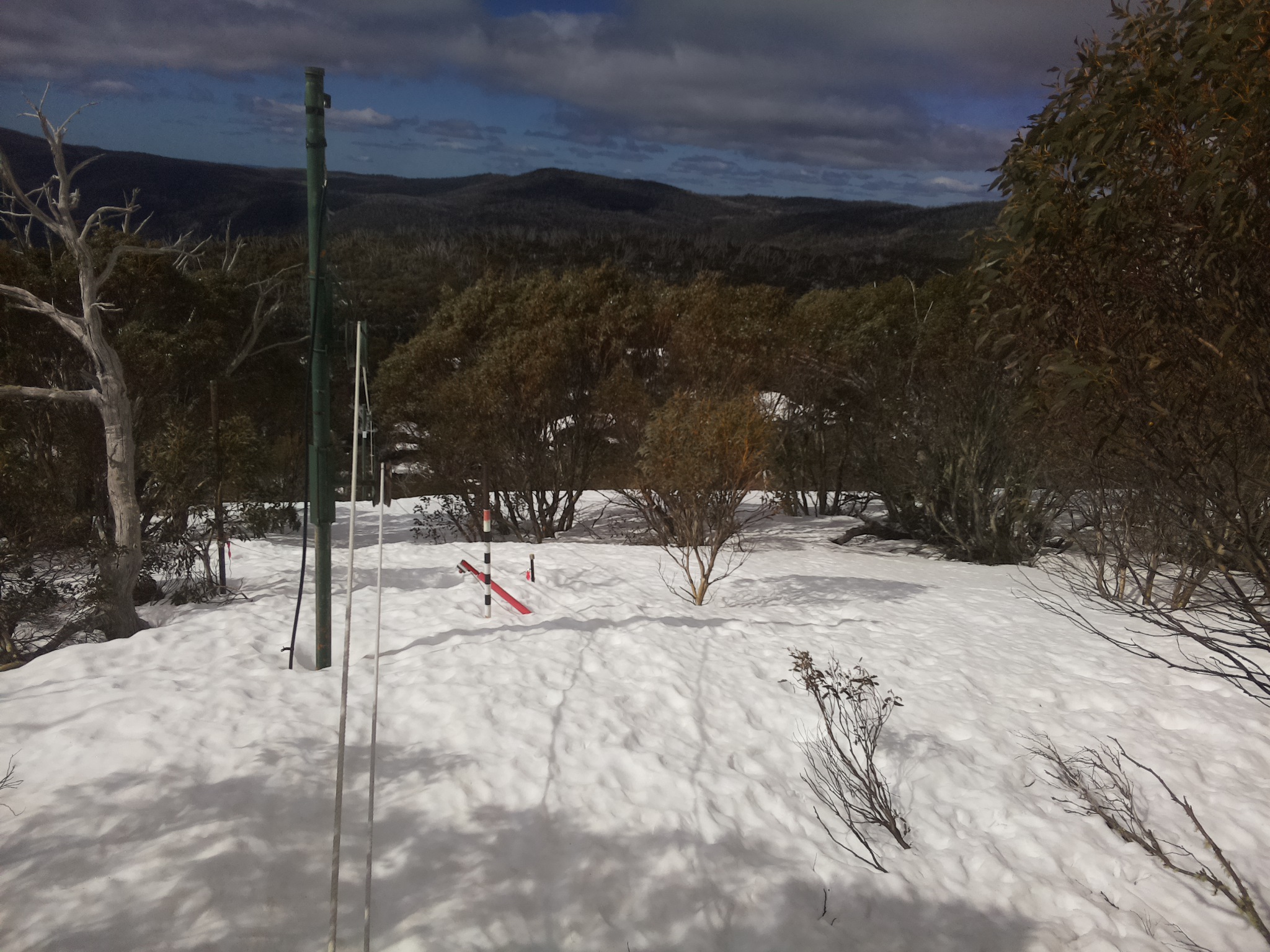 Bogong Web Cam 10:00am Sunday 14th of September 2025