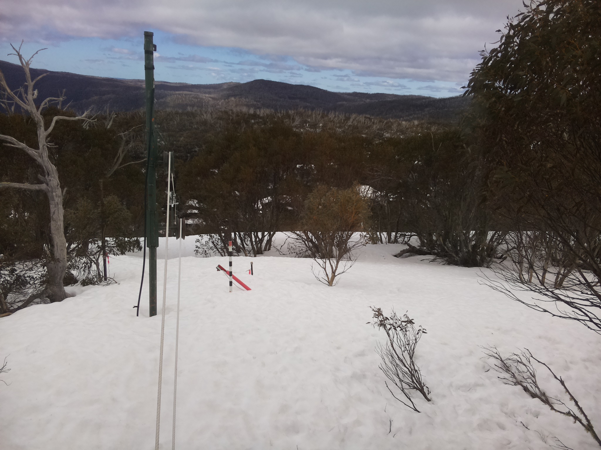 Bogong Web Cam 10:10am Sunday 14th of September 2025