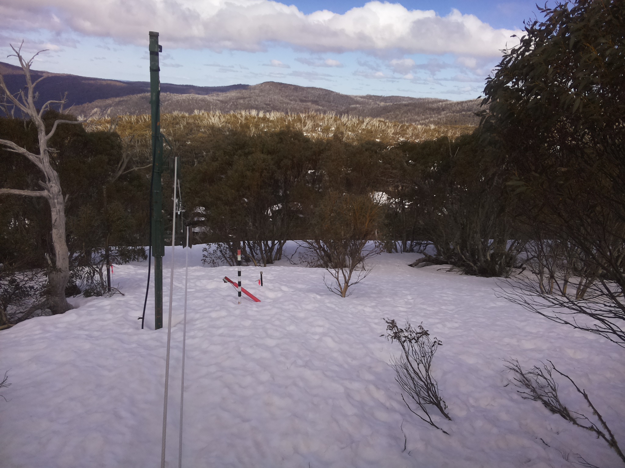 Bogong Web Cam 1:20pm Sunday 14th of September 2025