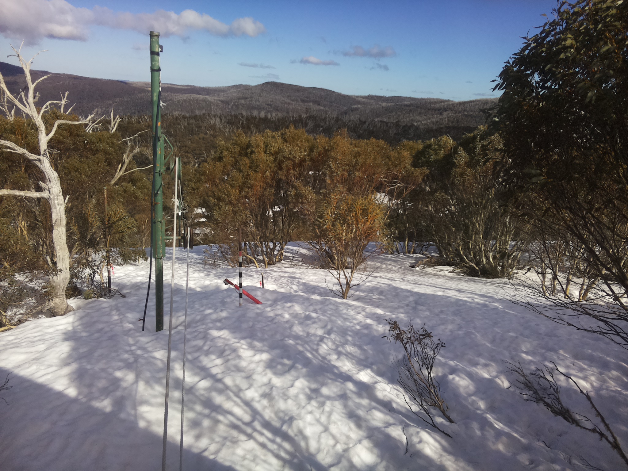 Bogong Web Cam 3:20pm Sunday 14th of September 2025