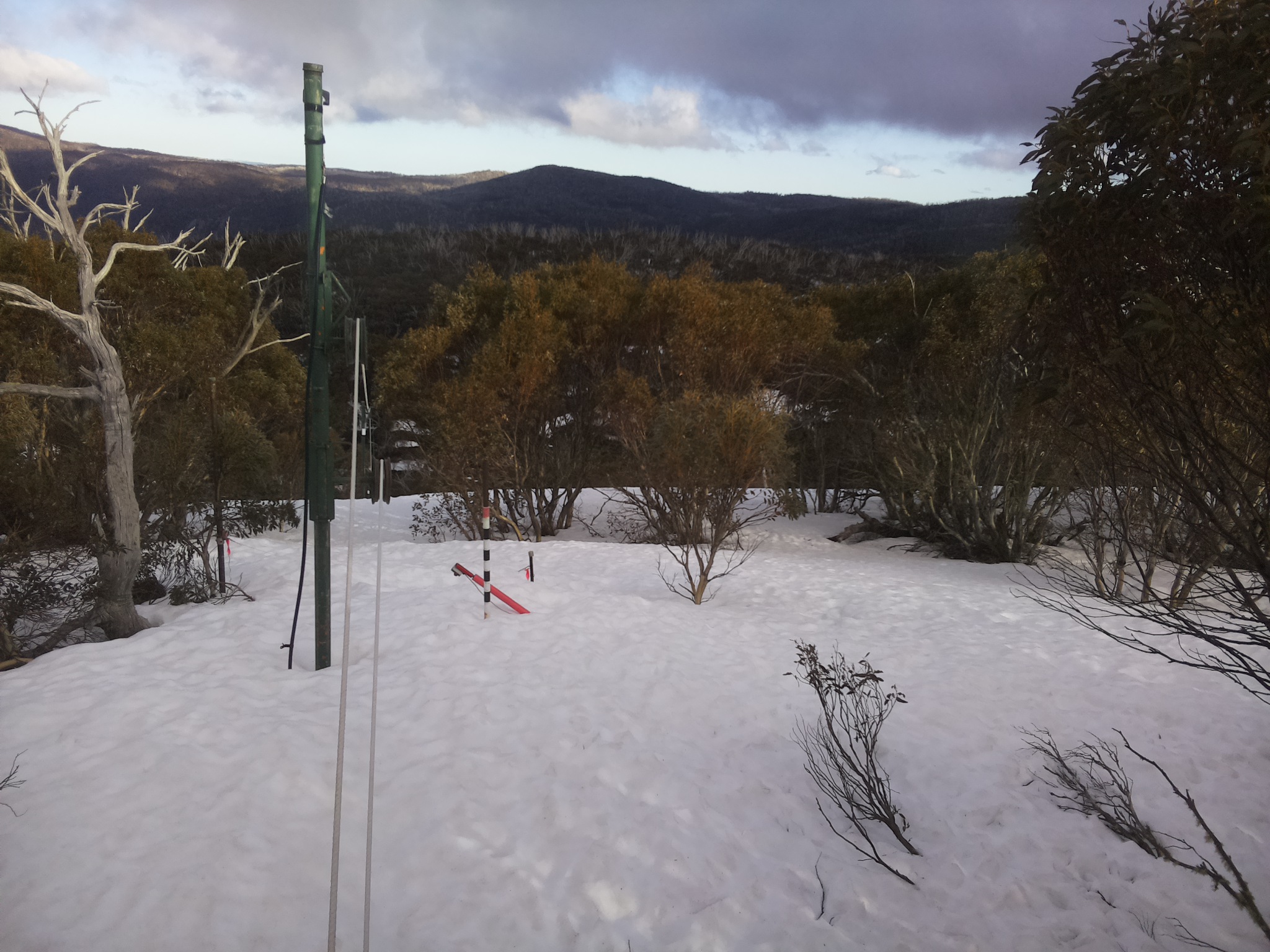 Bogong Web Cam 4:30pm Sunday 14th of September 2025