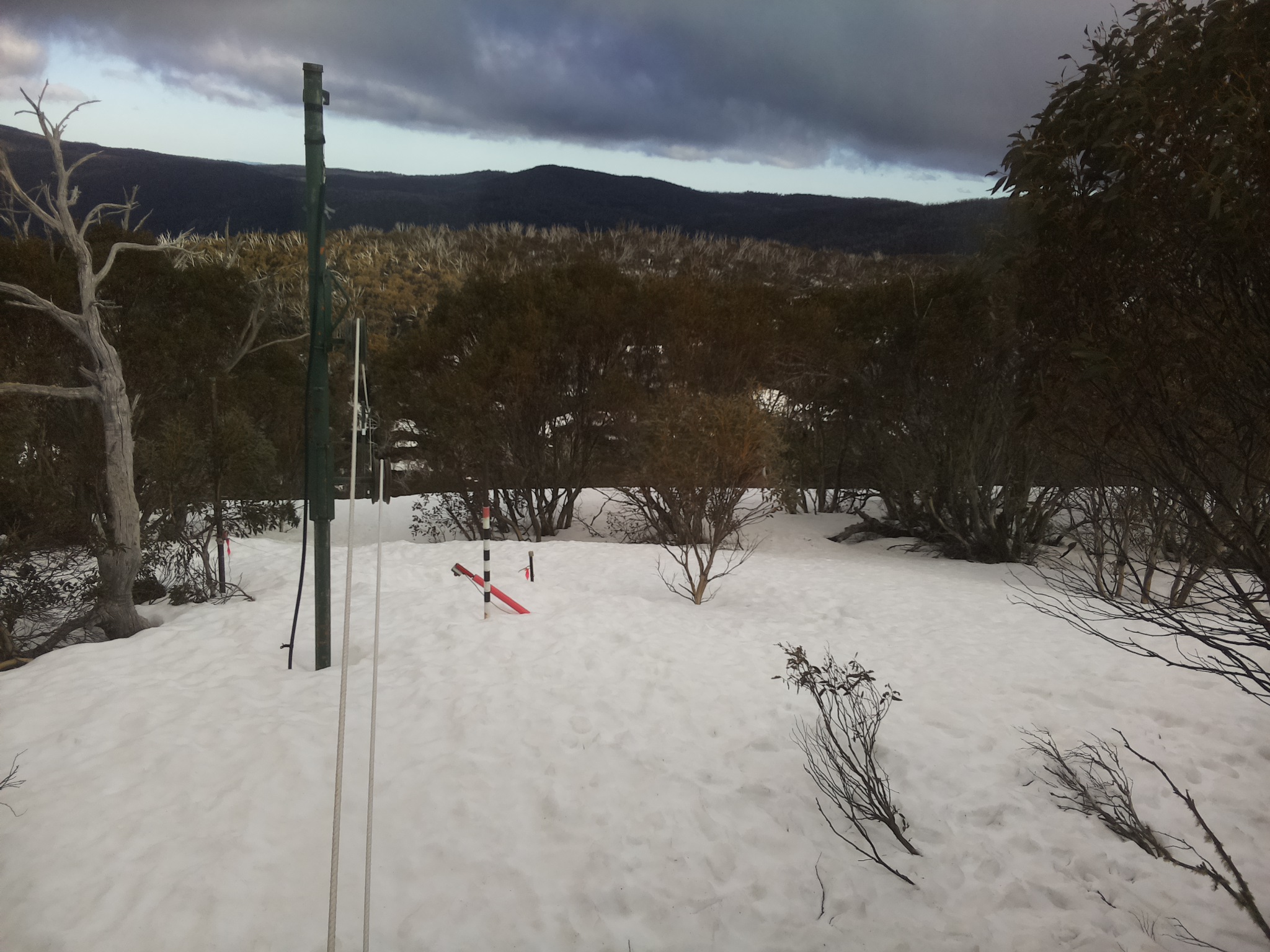 Bogong Web Cam 4:40pm Sunday 14th of September 2025