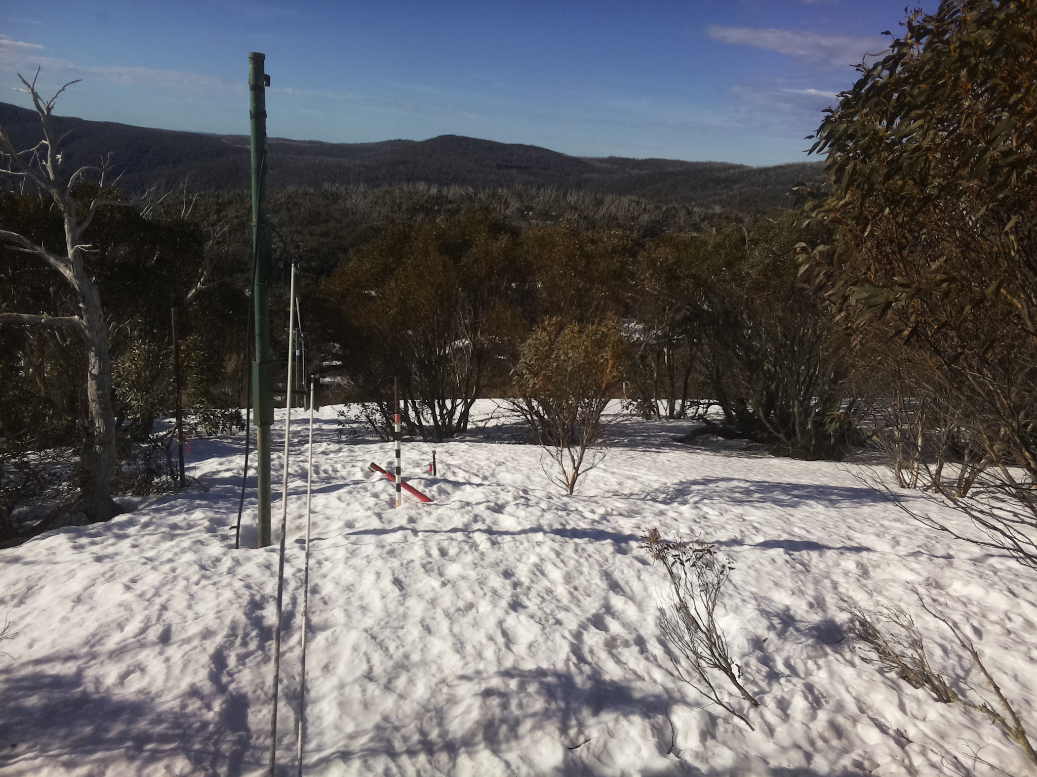 Bogong Web Cam 8:30am Monday 15th of September 2025