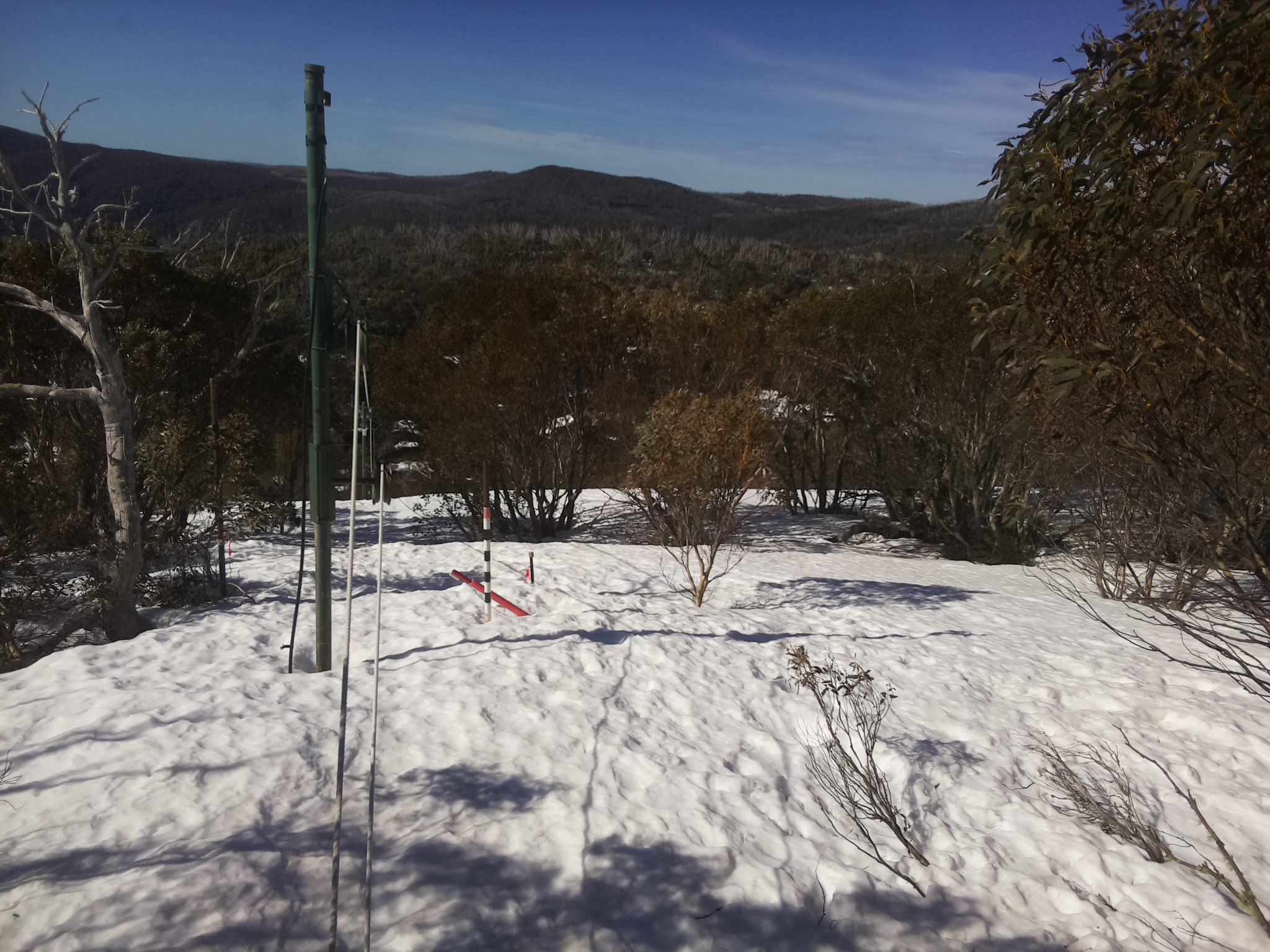 Bogong Web Cam 9:30am Monday 15th of September 2025