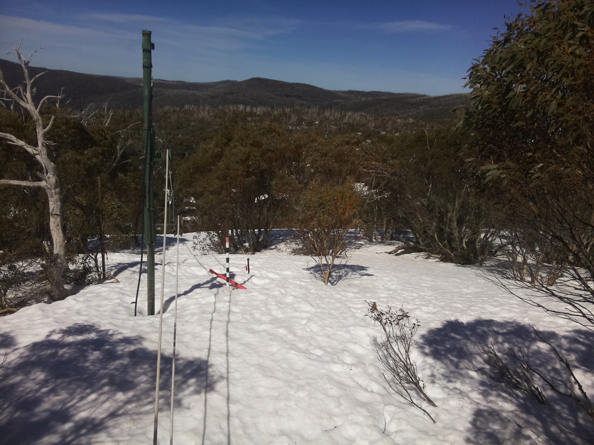 Bogong Web Cam 12:10pm Monday 15th of September 2025