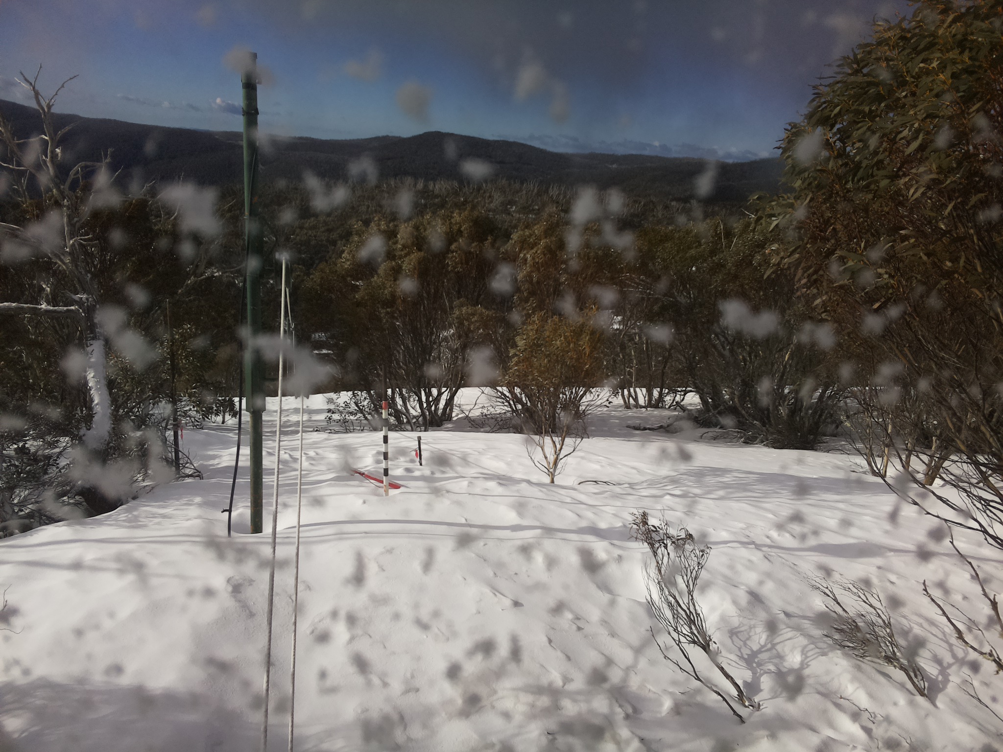Bogong Web Cam 8:10am Wednesday 17th of September 2025