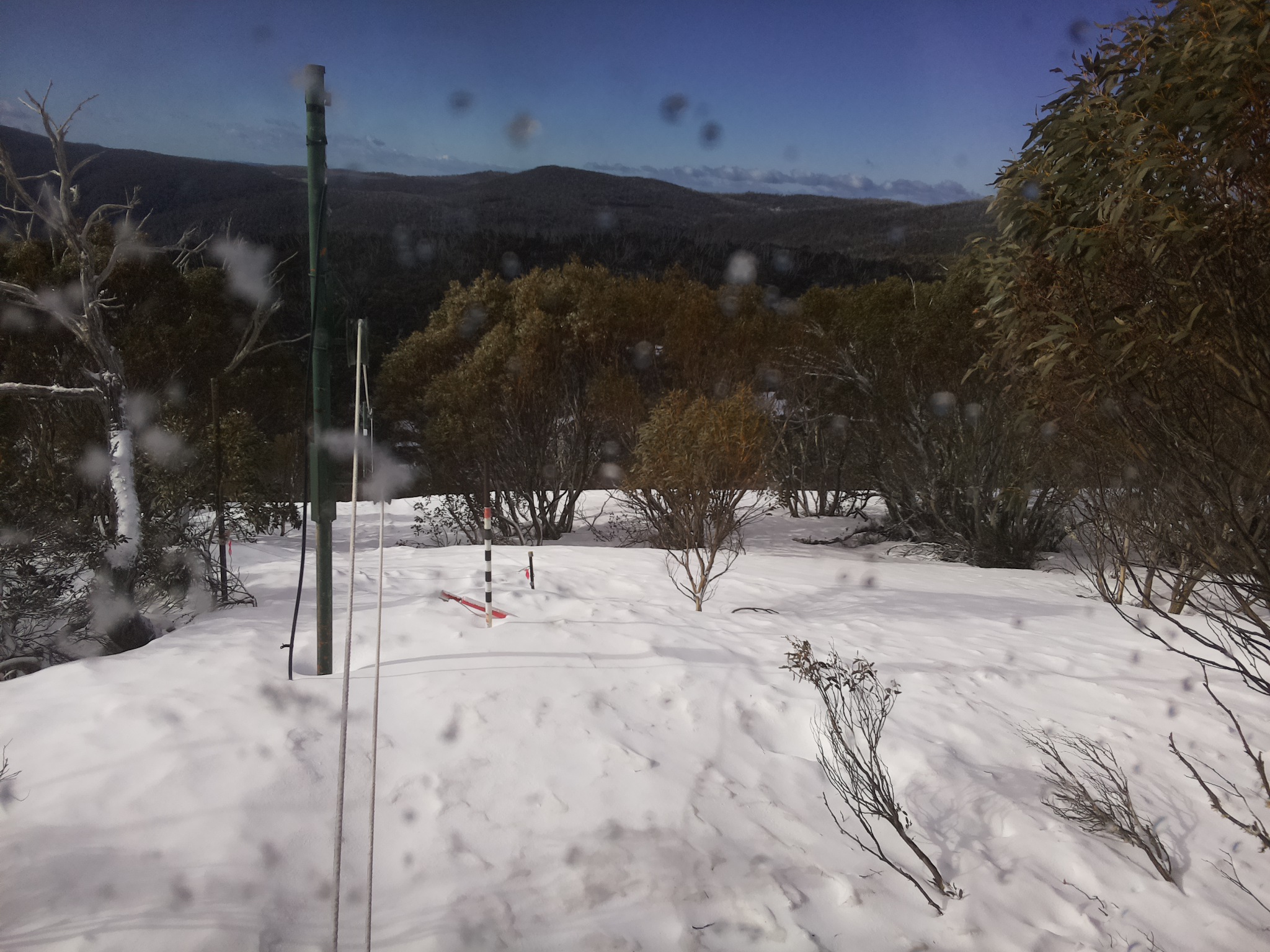 Bogong Web Cam 8:40am Wednesday 17th of September 2025