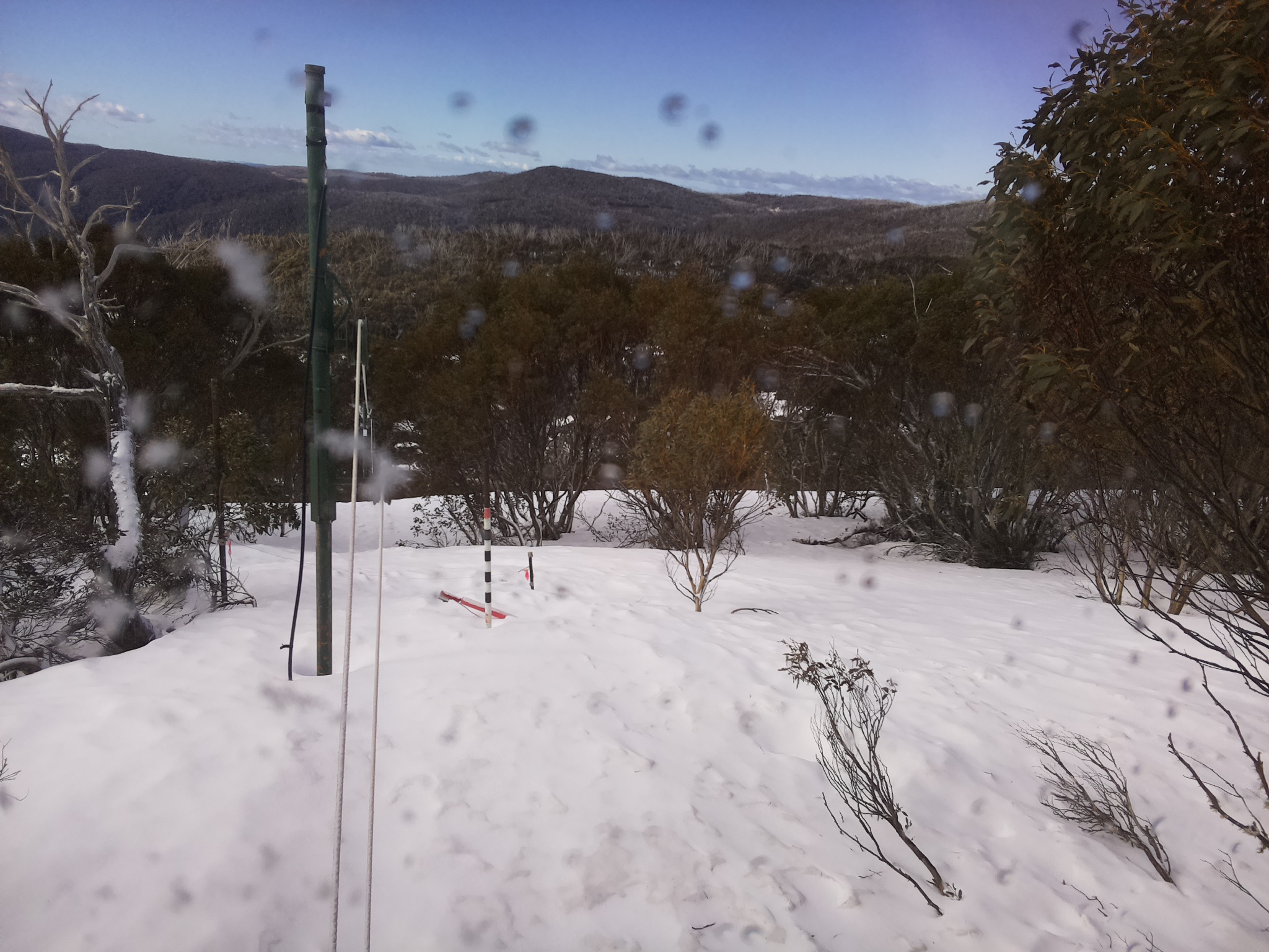 Bogong Web Cam 8:50am Wednesday 17th of September 2025