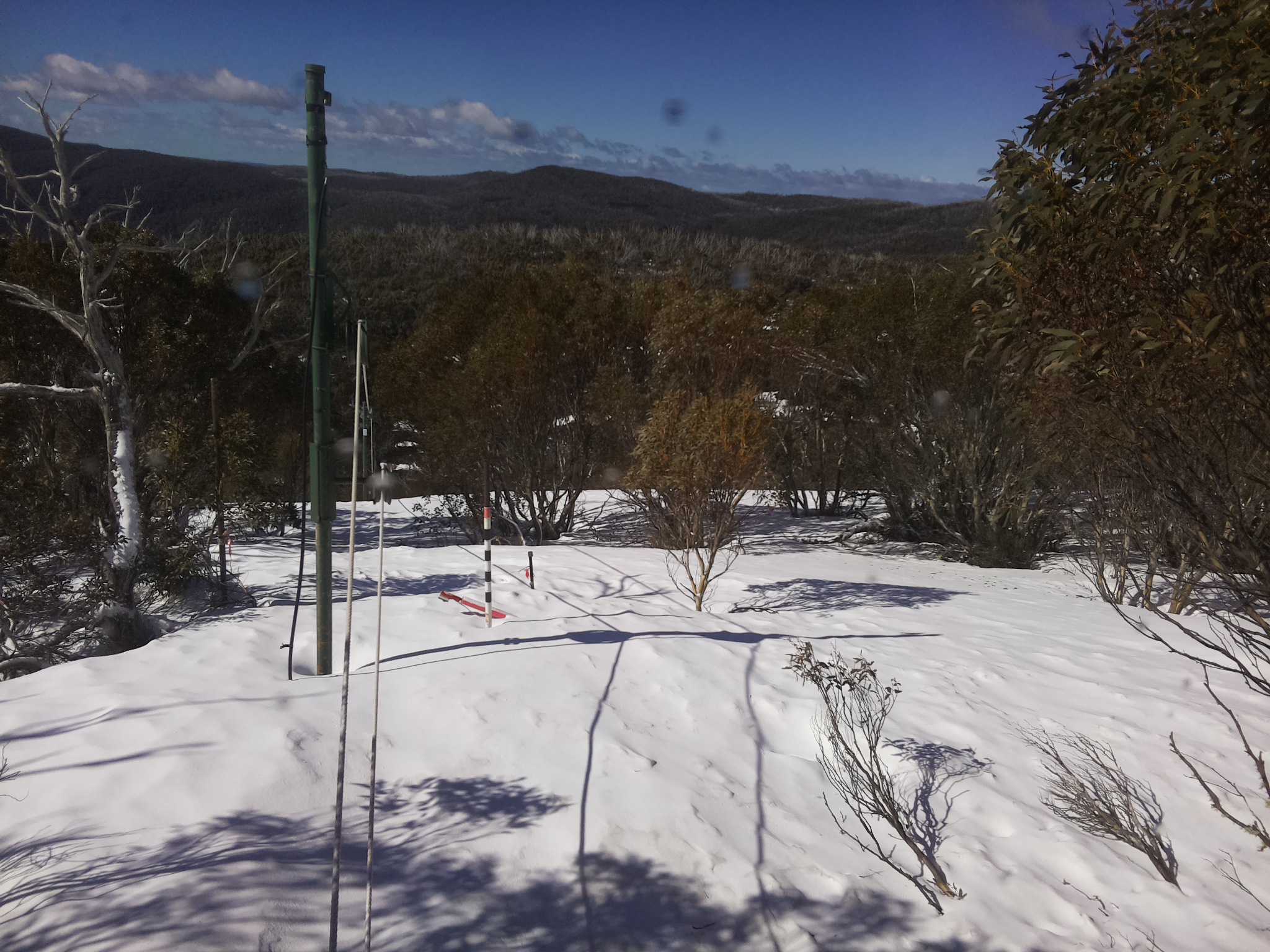 Bogong Web Cam 9:40am Wednesday 17th of September 2025